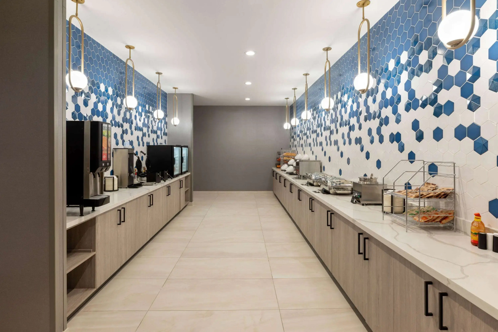 La Quinta Inn & Suites by Wyndham DeSoto