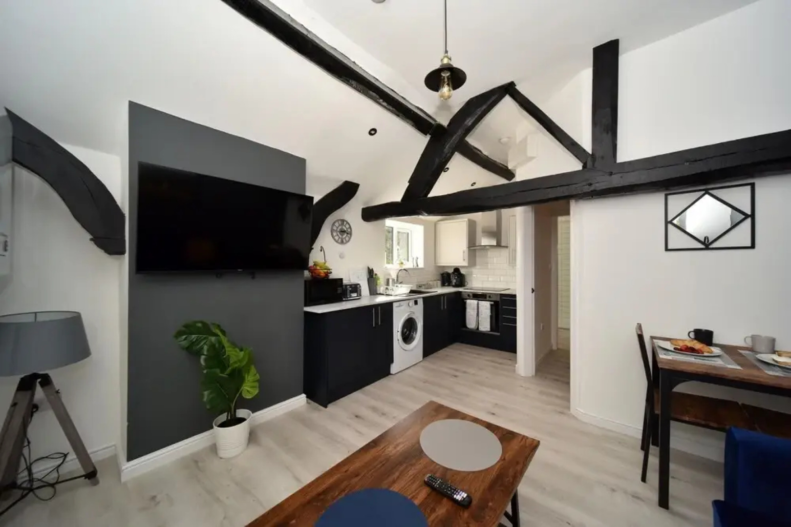 Silk Suite - Chester Road Apartments by Premier Serviced Accommodation