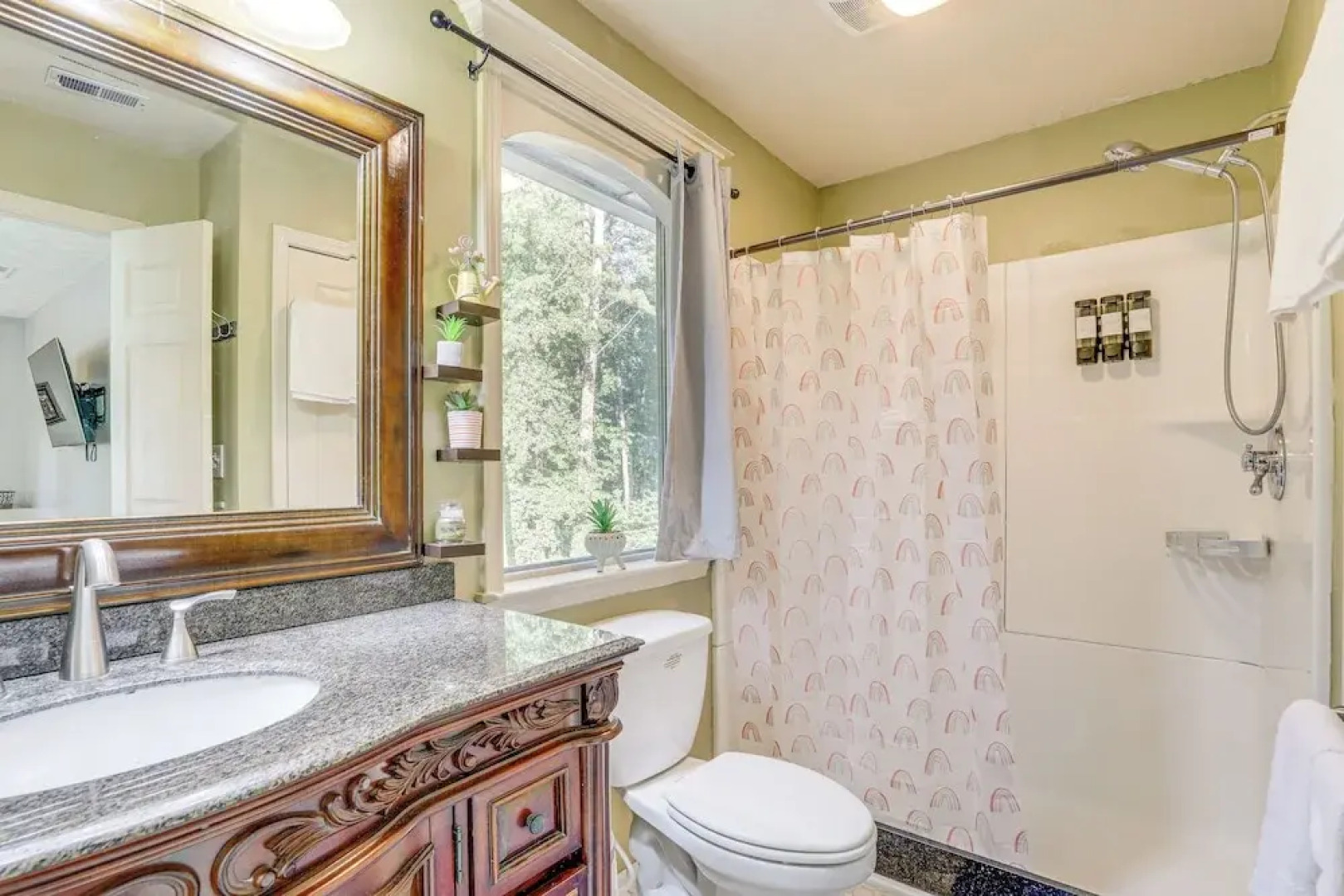 6 Mi to Stone Mountain Park: Home w/ Deck!