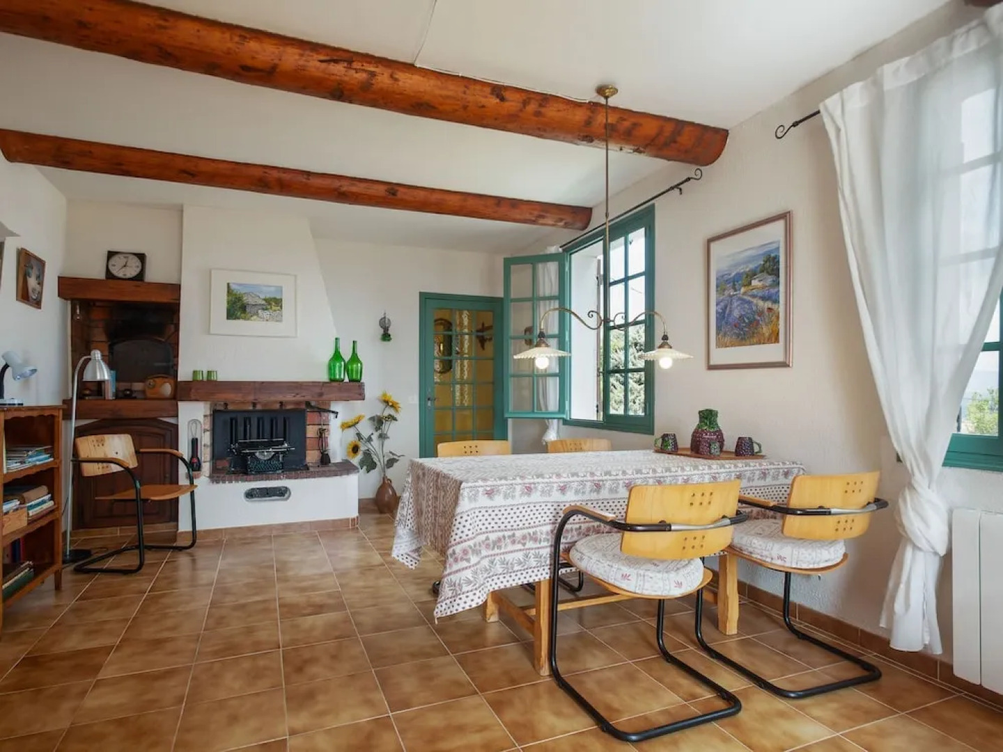 Cosy Apartment in Vachères With Private Garden