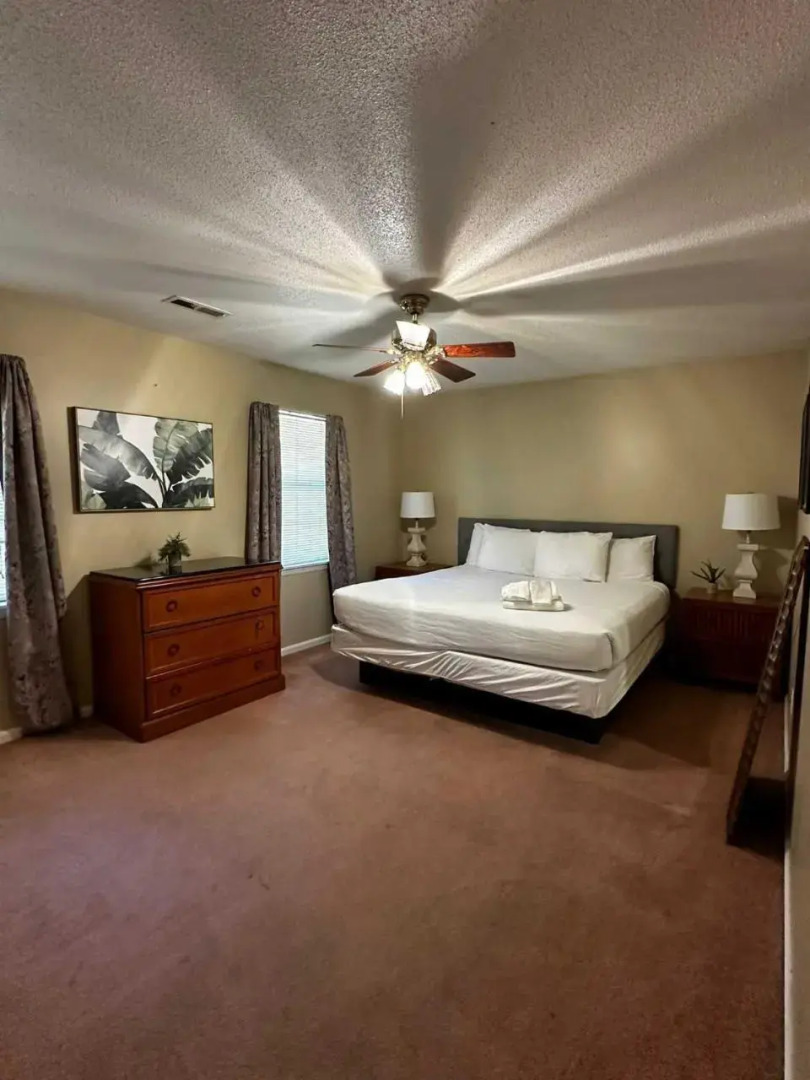 The Monterey Maison-20min N of Downtown, 6BR