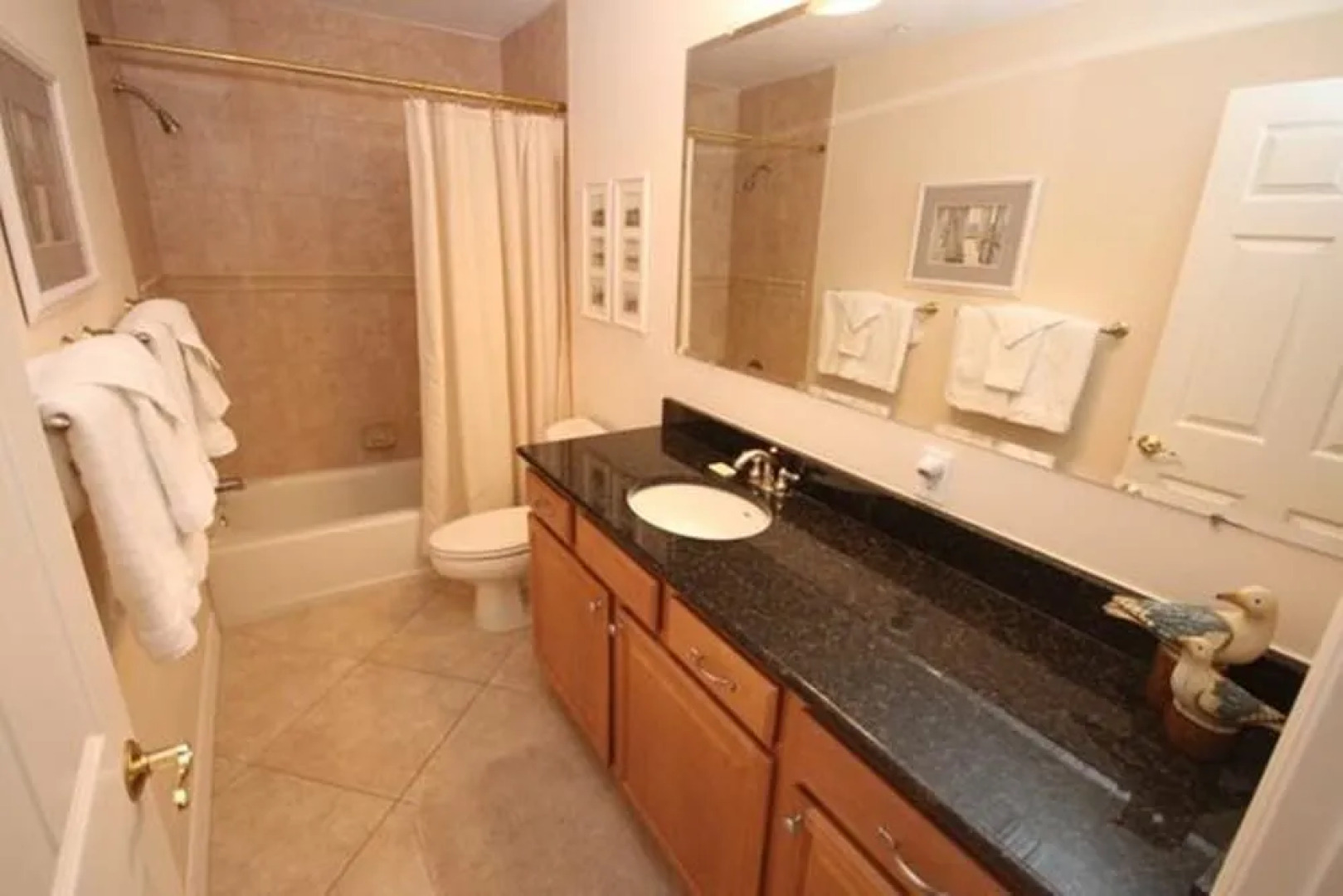 Malibu 704 Apartment 3