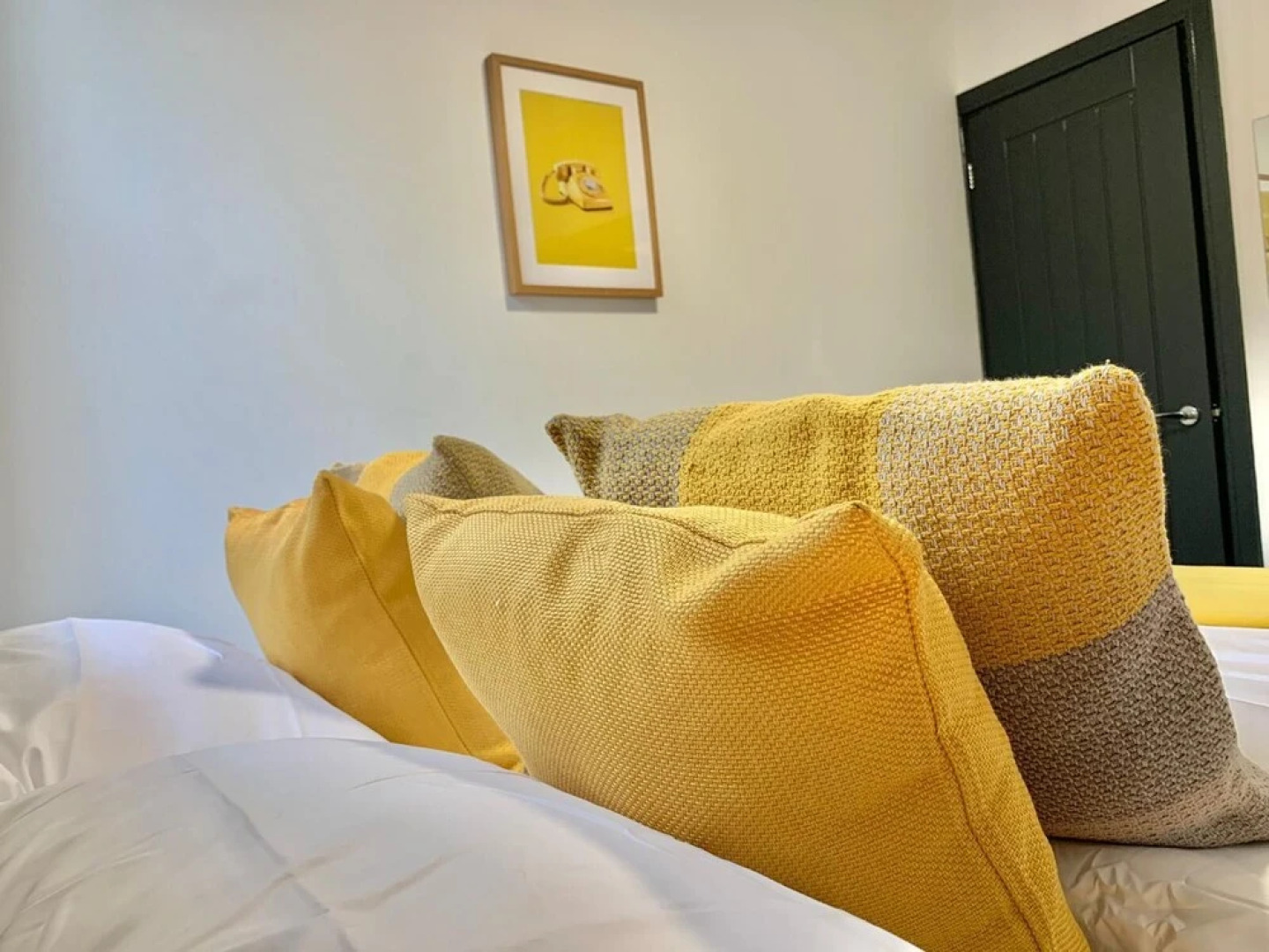 Flat 2, 3 Saville Place