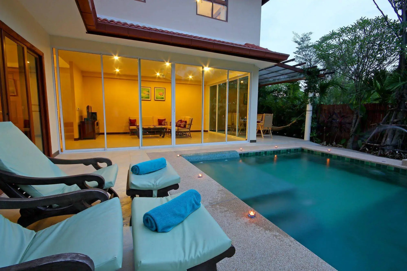 AT Pool Villa Resort