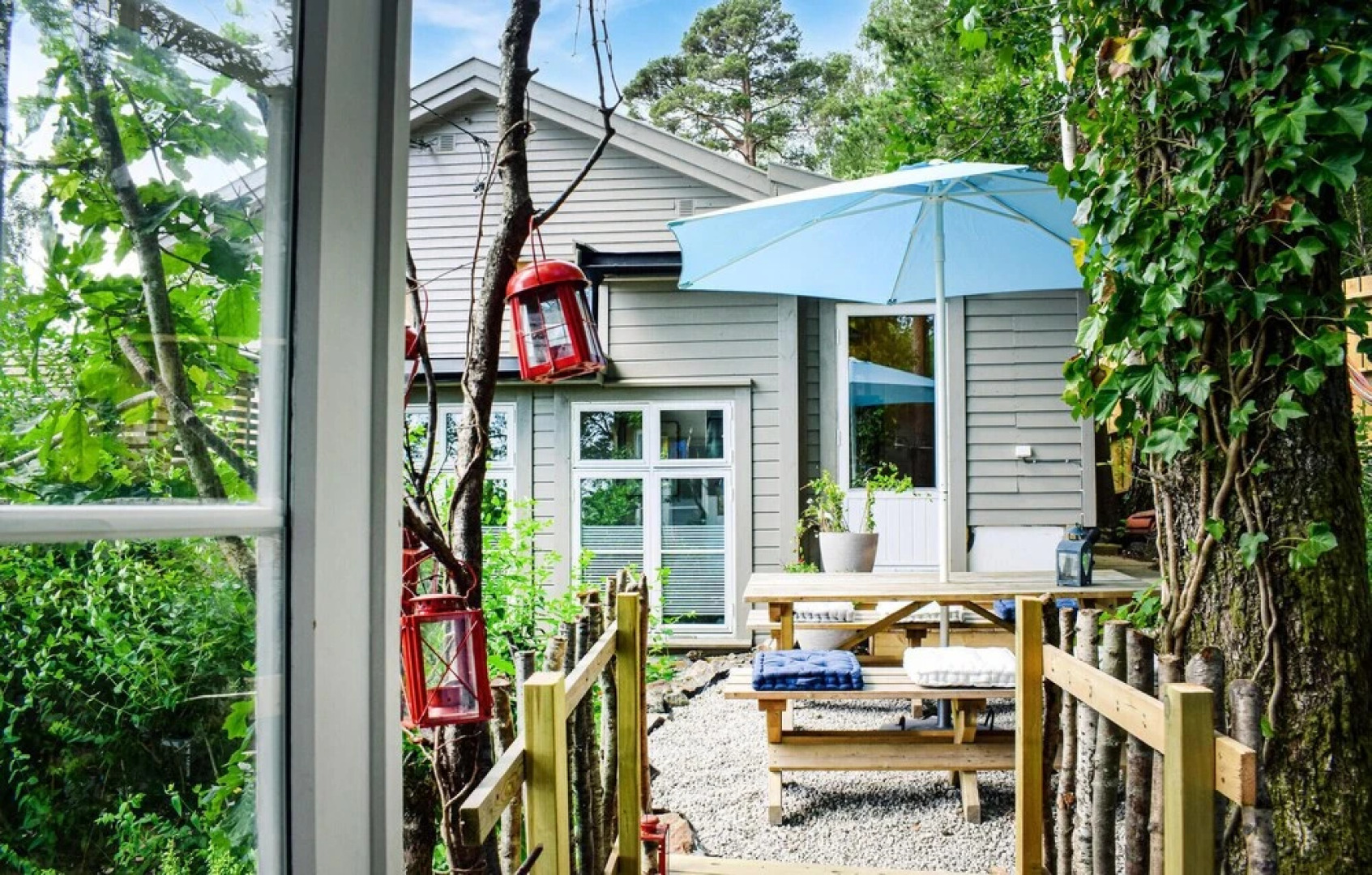 The Woodpecker Cottage Tree