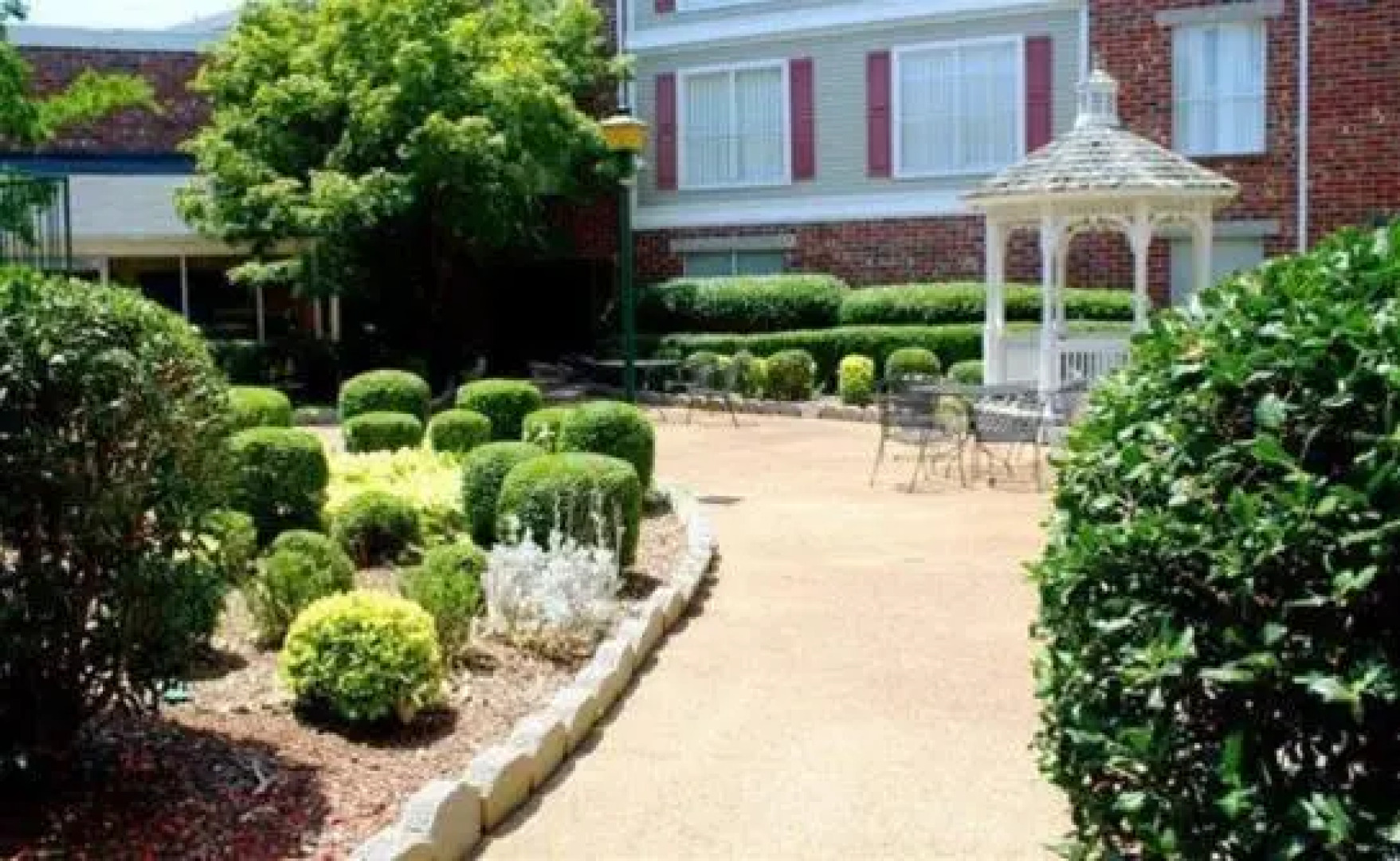 Amberley Suite Hotel