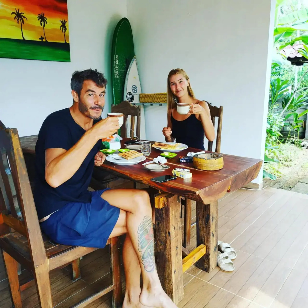 Surf Retreat Villa Sari