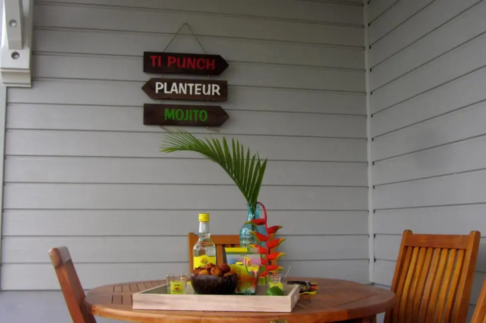 Or bleu-Bungalow volcan Soufriere-Vue sur mer