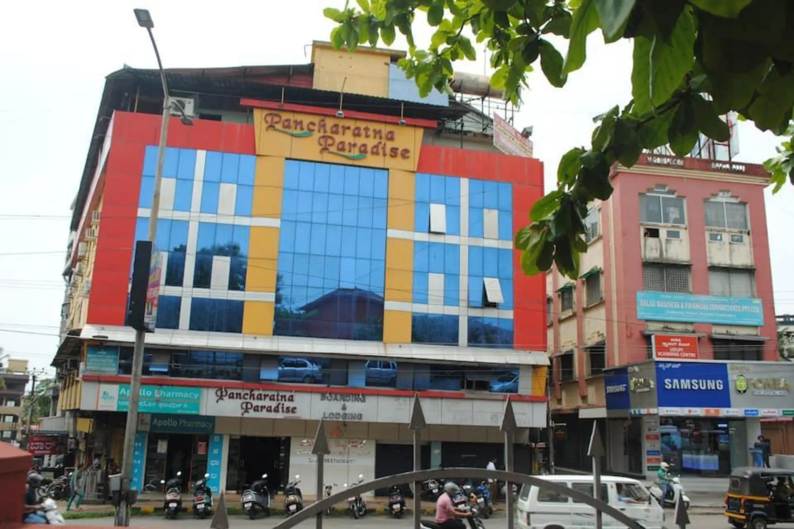Hotel Pancharatna Paradise