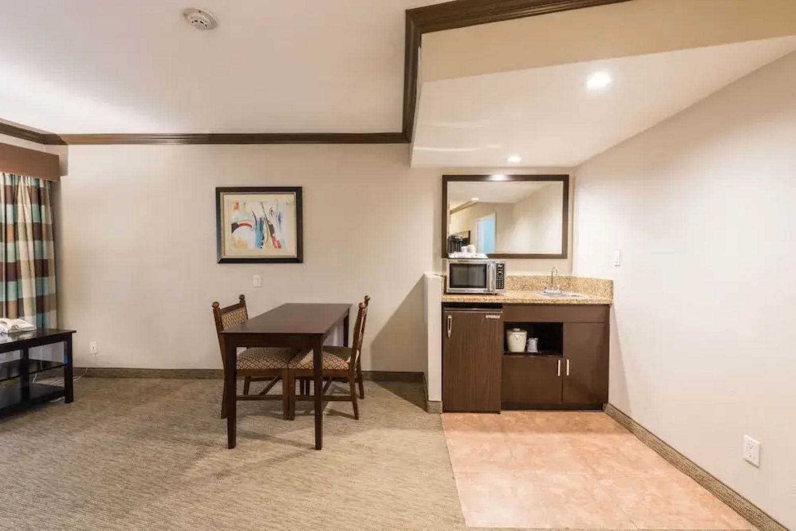 Radisson Suites Covina