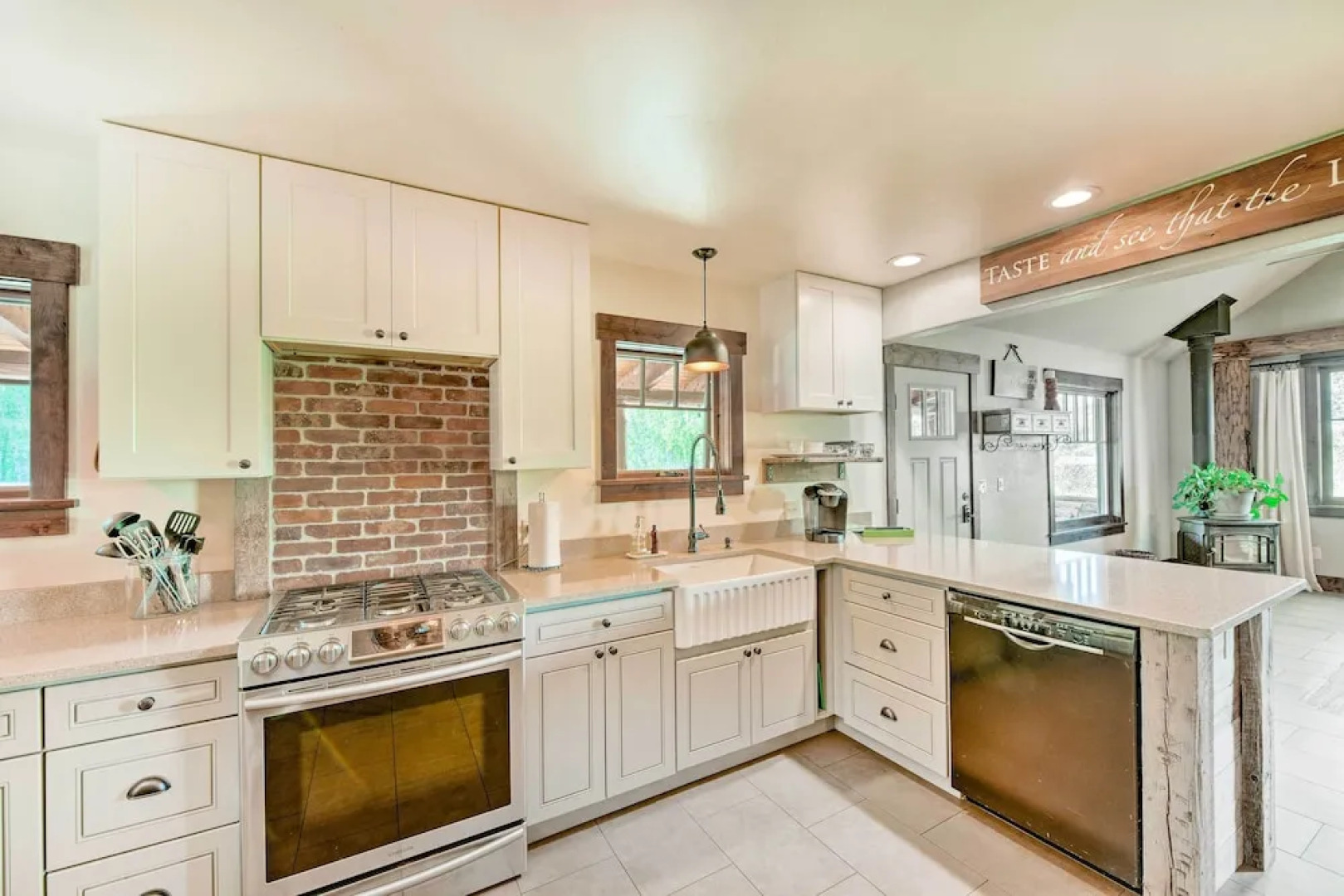 Gunnison Retreat ~ 3 Mi to Western CO University!