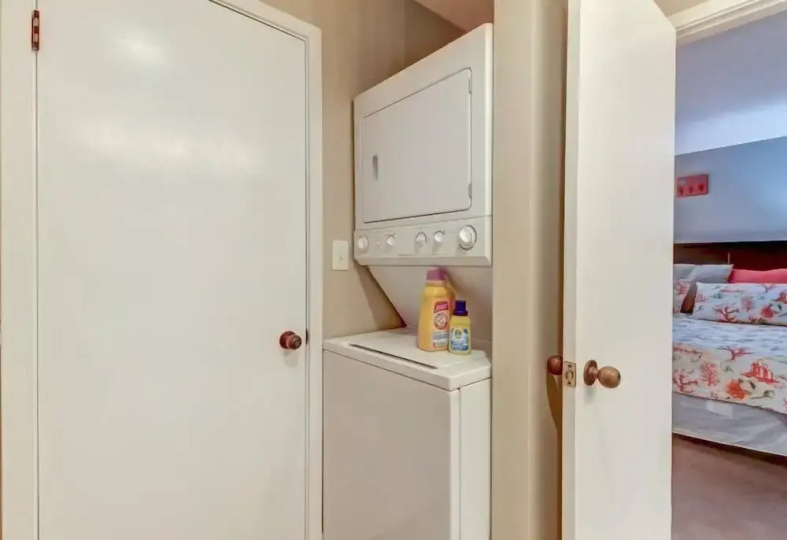 2354/56-courtside Villas