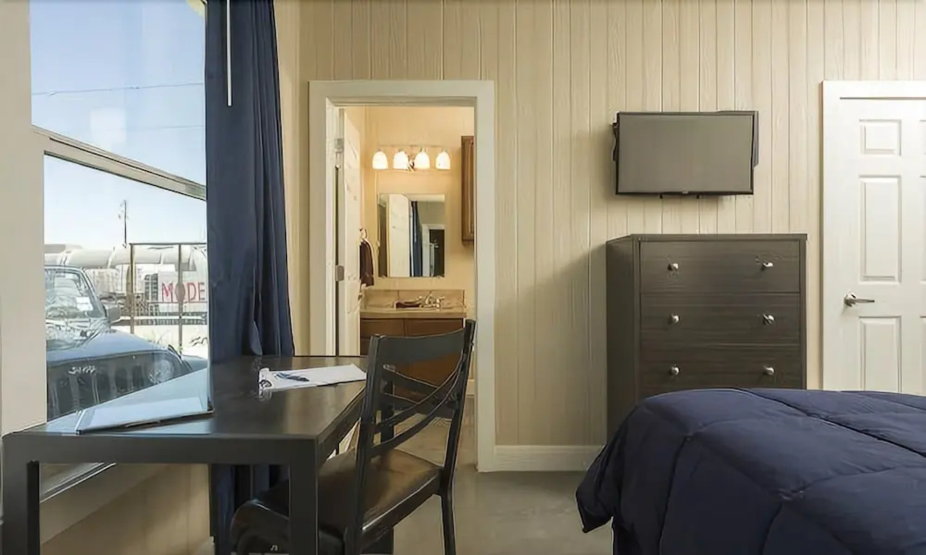 Karnes City Cottages