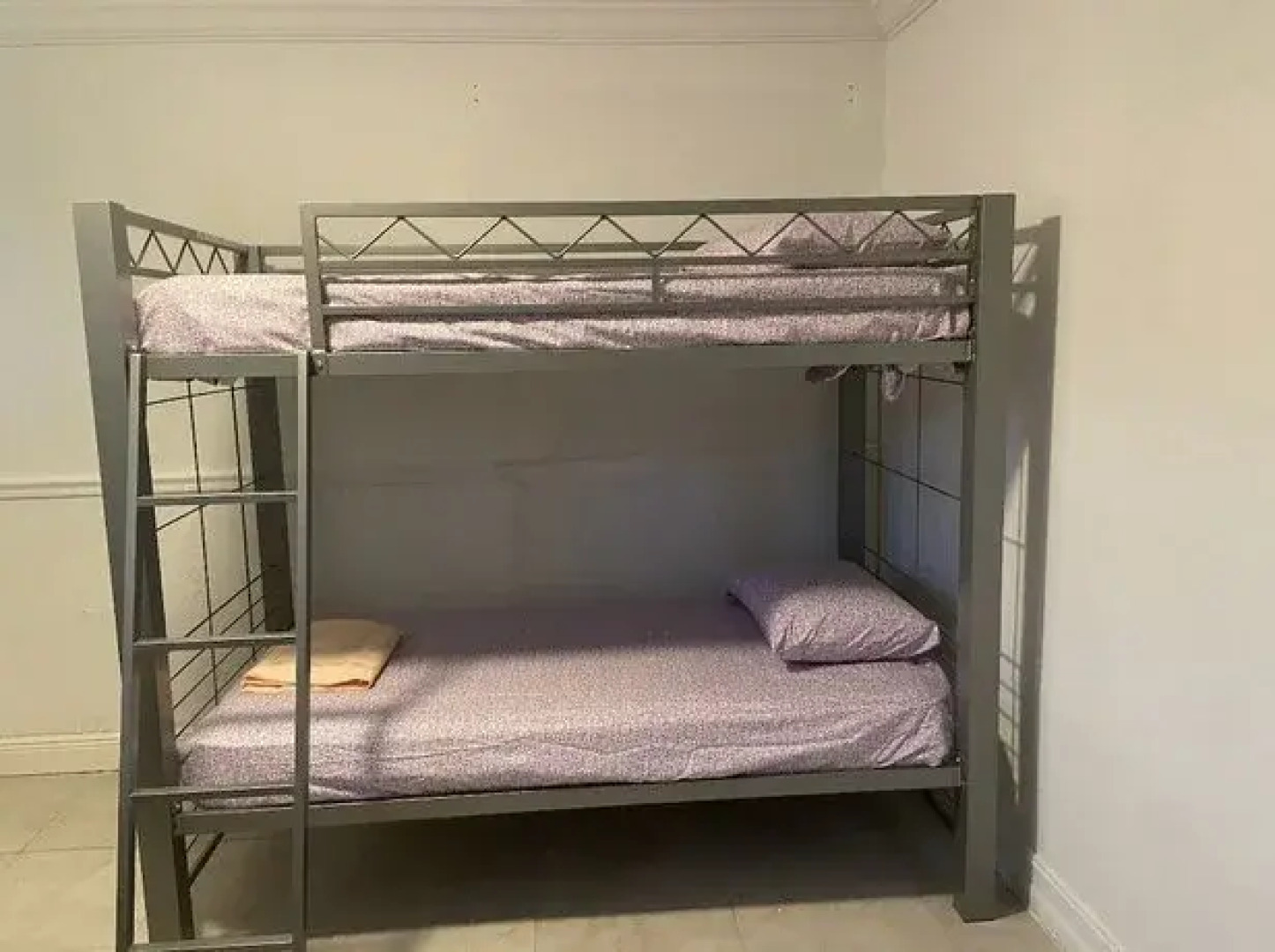 Airport Guest Suites