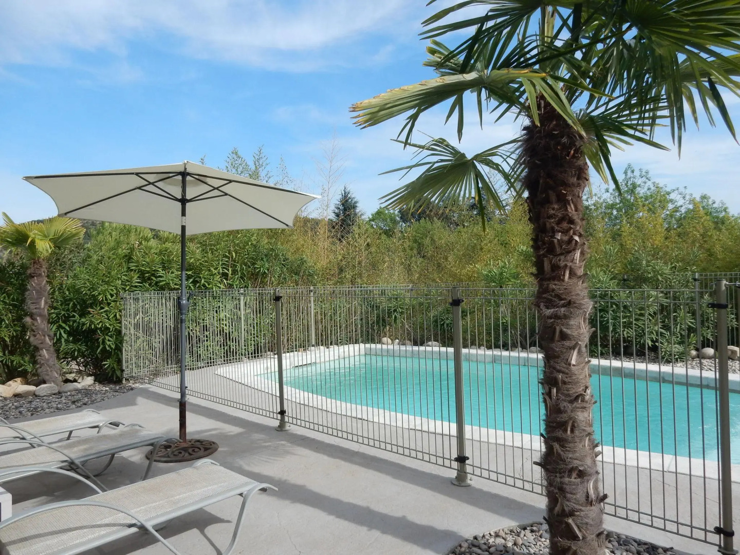 Comfortable villa with private swimming pool and close to the Ardèche River