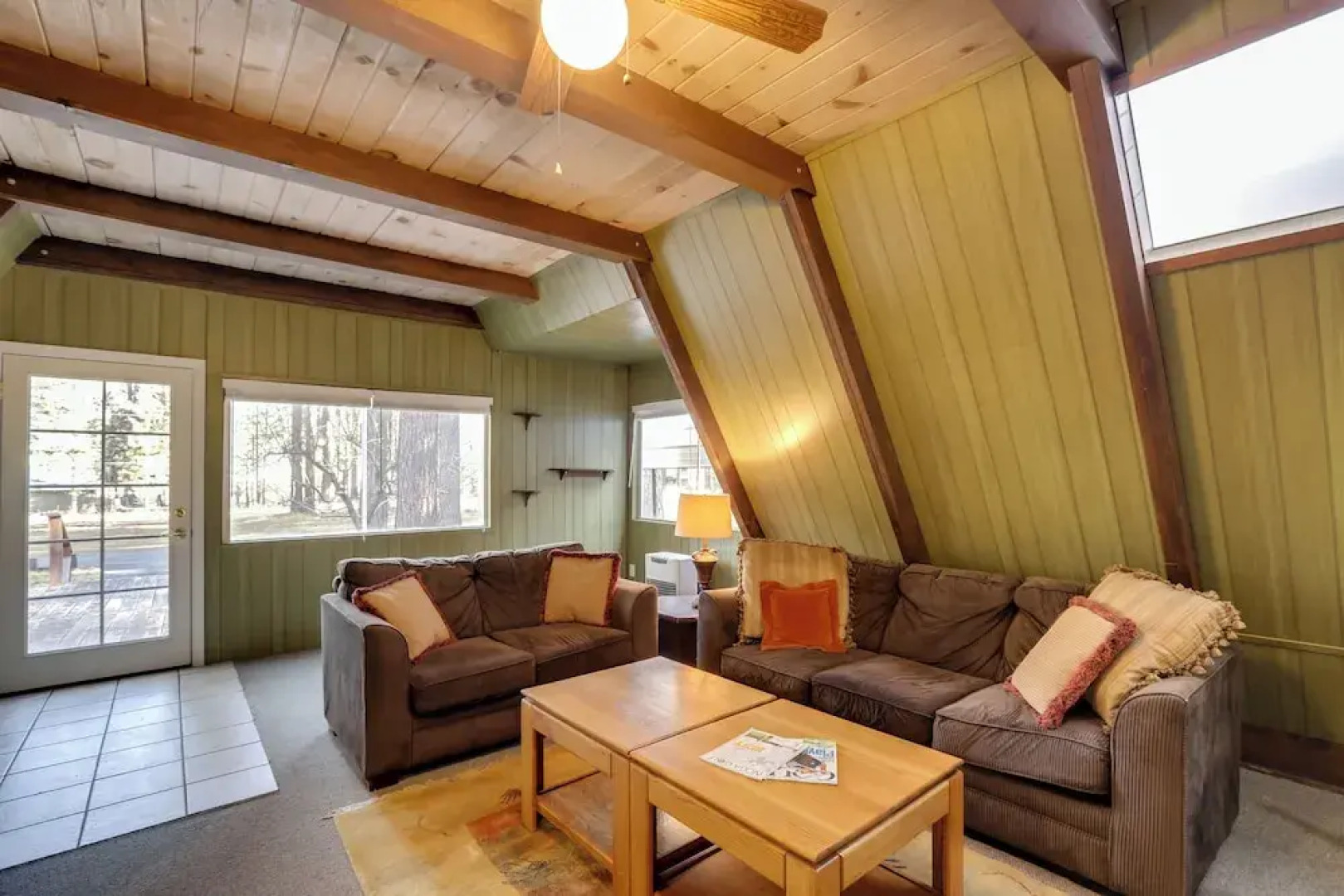 Quaint + Rustic A-frame < 5 Mi to Plumas-eureka!