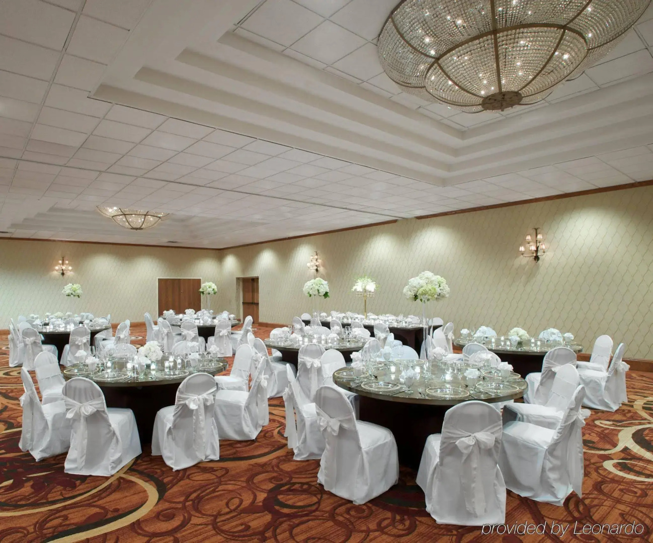 Sheraton Minneapolis West Hotel