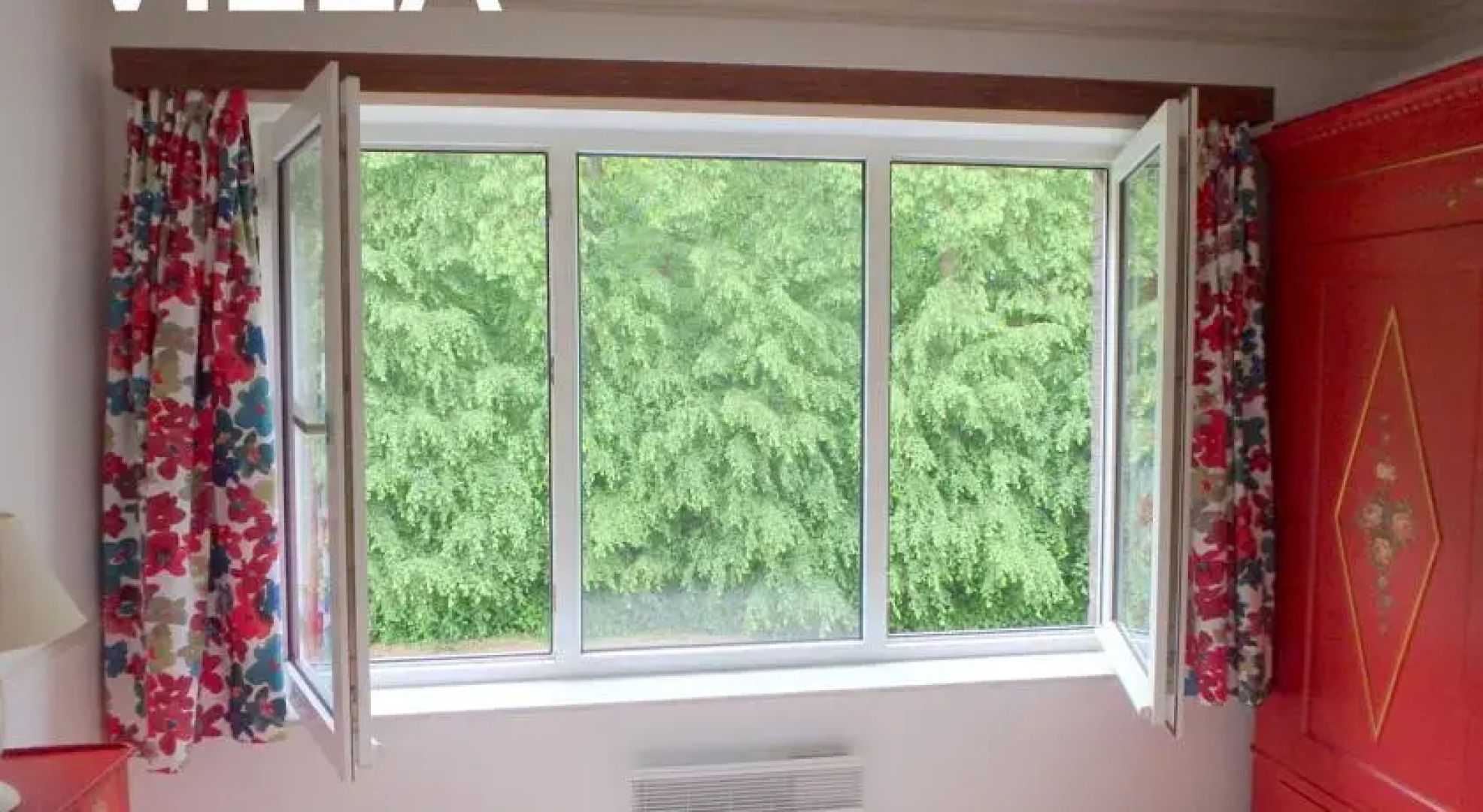 A Sunny and Green Real Home