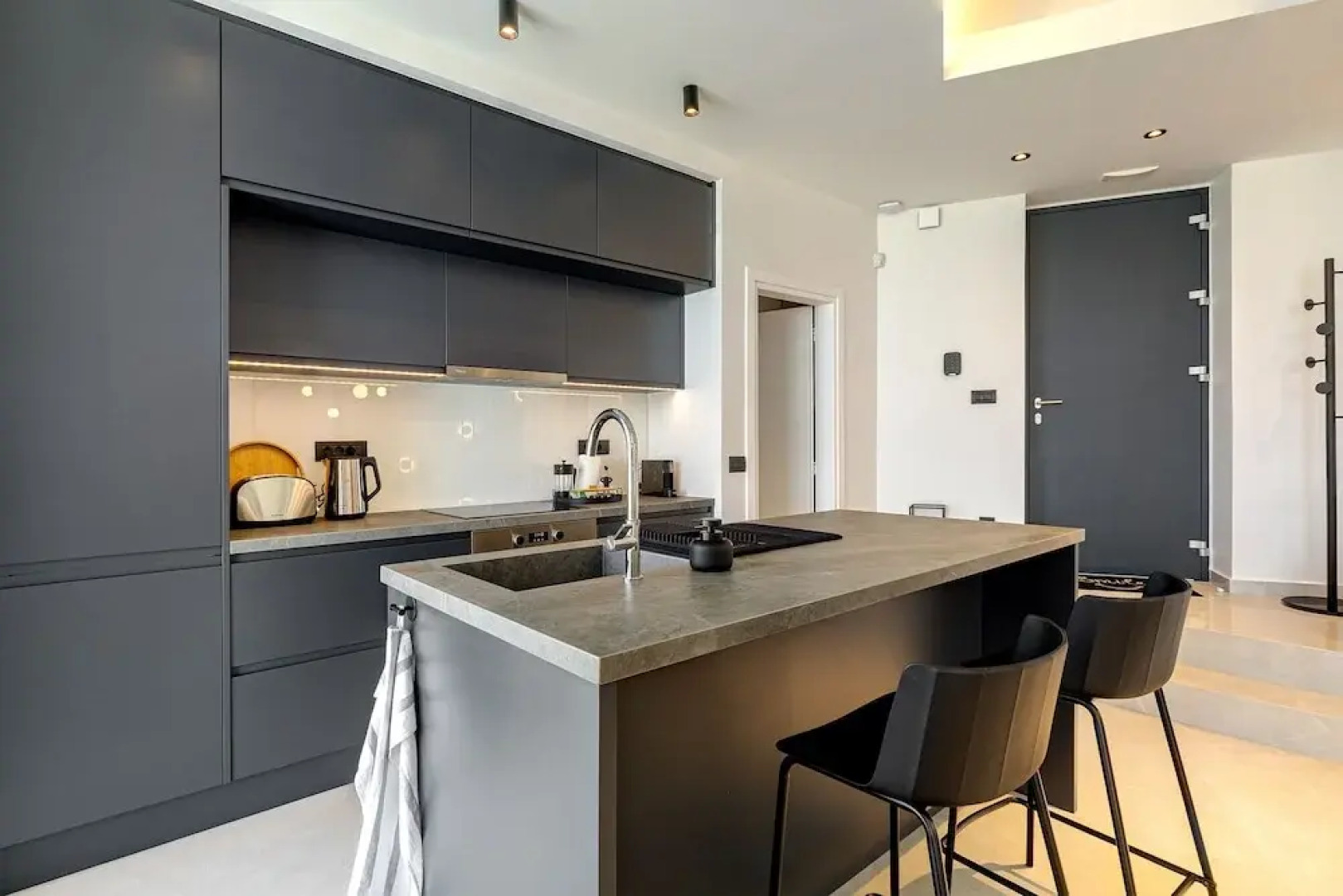 Bella Casa - Newly Built Designer Villa