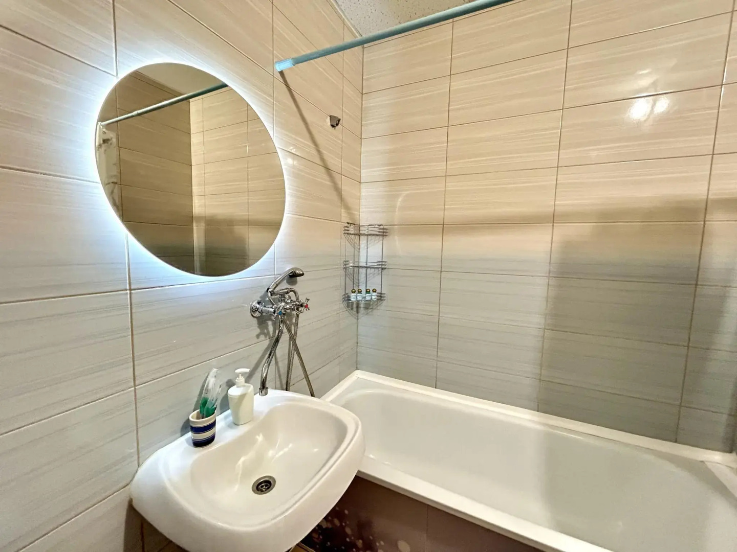 Апартаменты Четыре Сезона мкрн. Тундровый 6