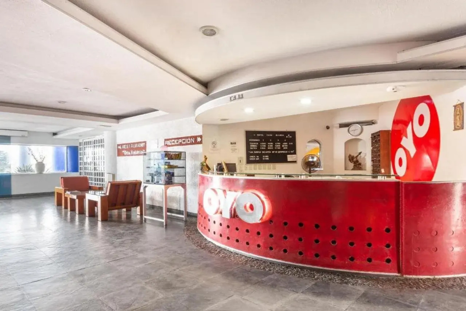 OYO Hotel Casa Blanca