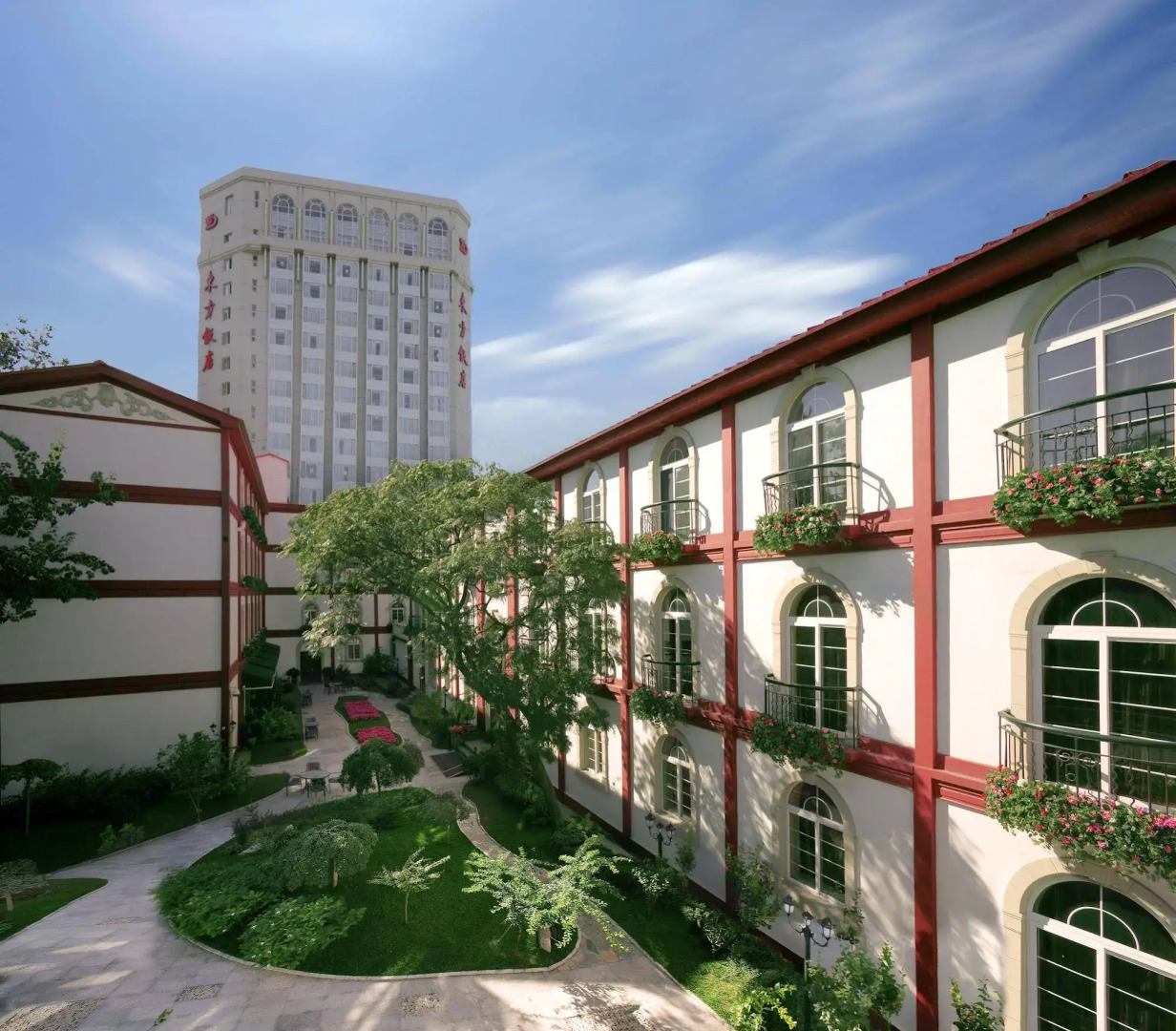 Dong Fang Hotel