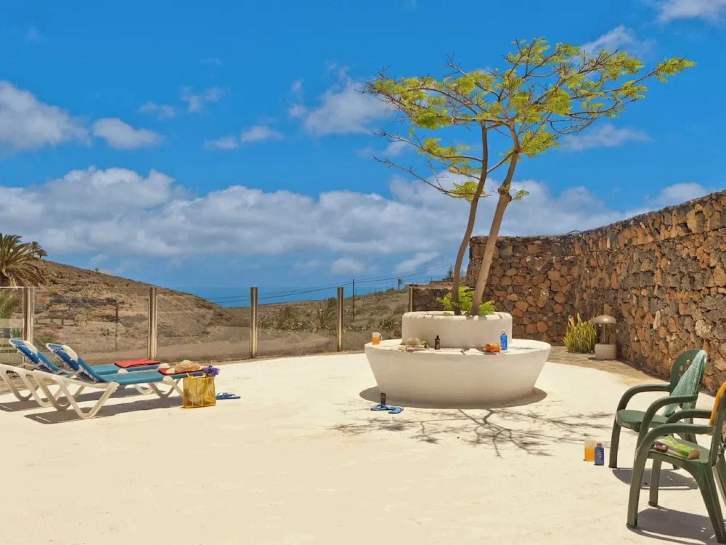 Comfortable Villa in Haría With Swimming Pool