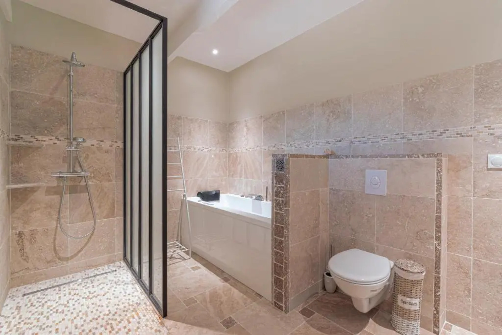 Mas de l'Olivier - Enclave des Papes - Visan - 8 couchages