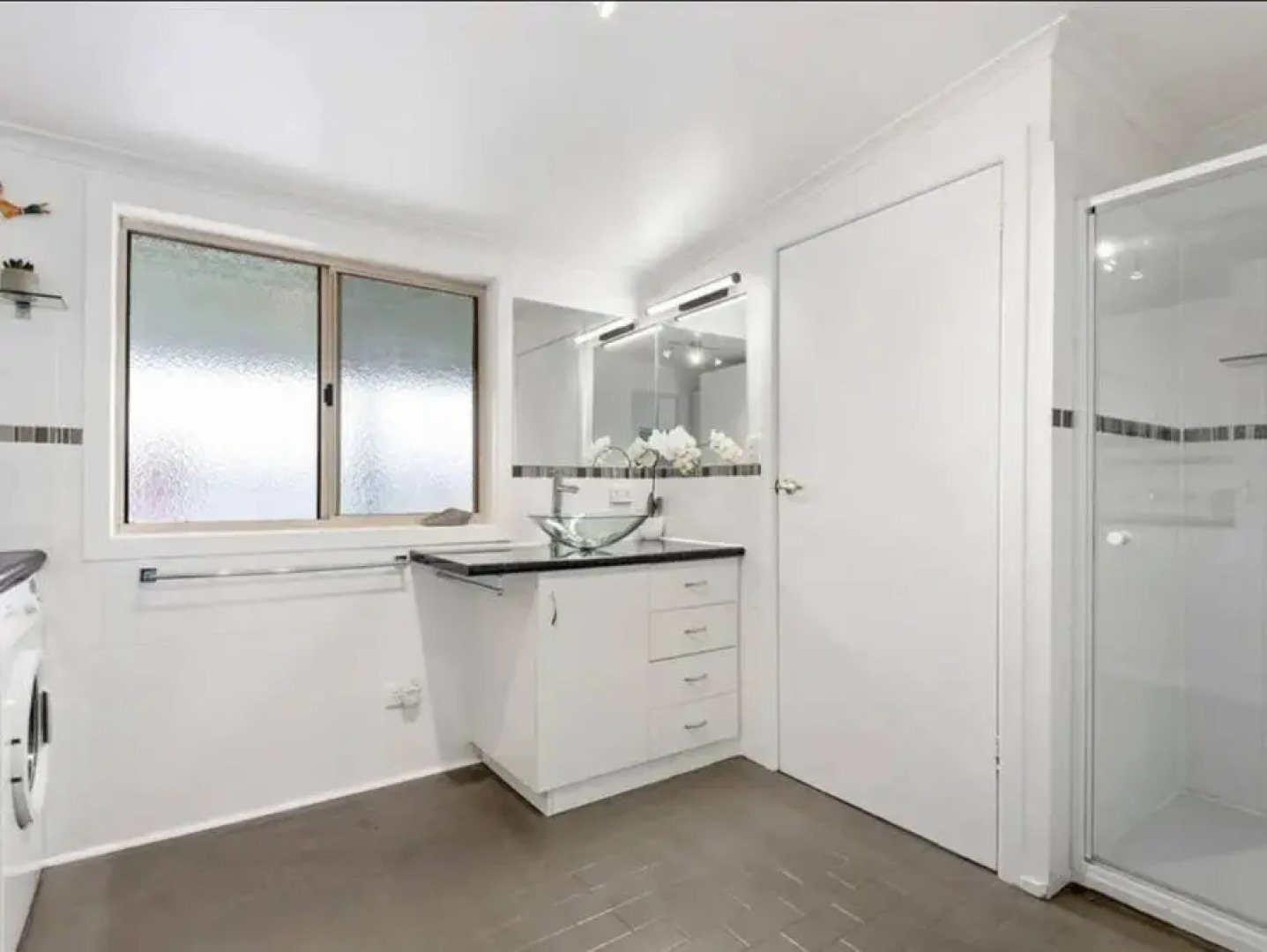 Chill at our Igloo cottage - 100m stroll to beach