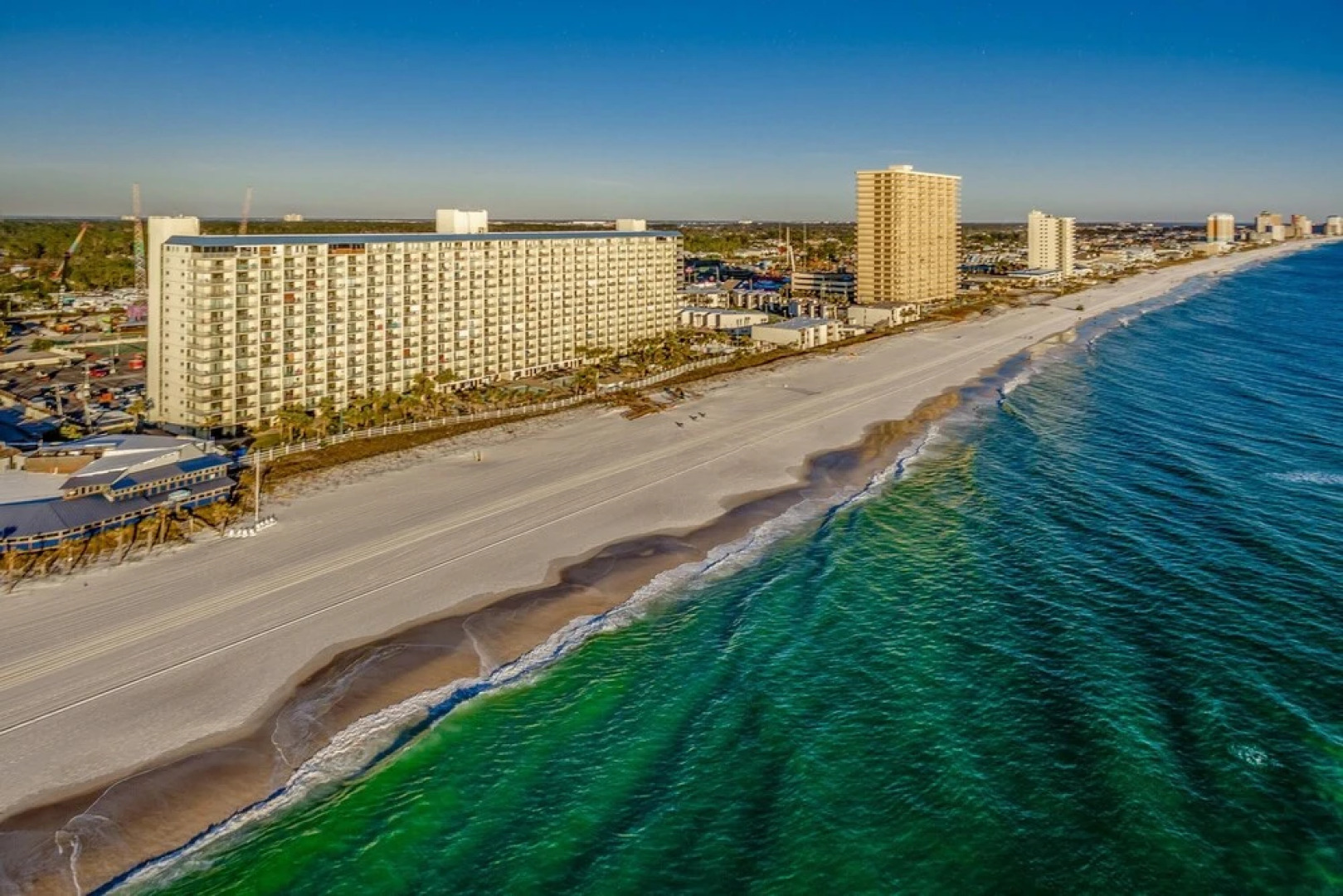 The Summit by Forehand Rentals