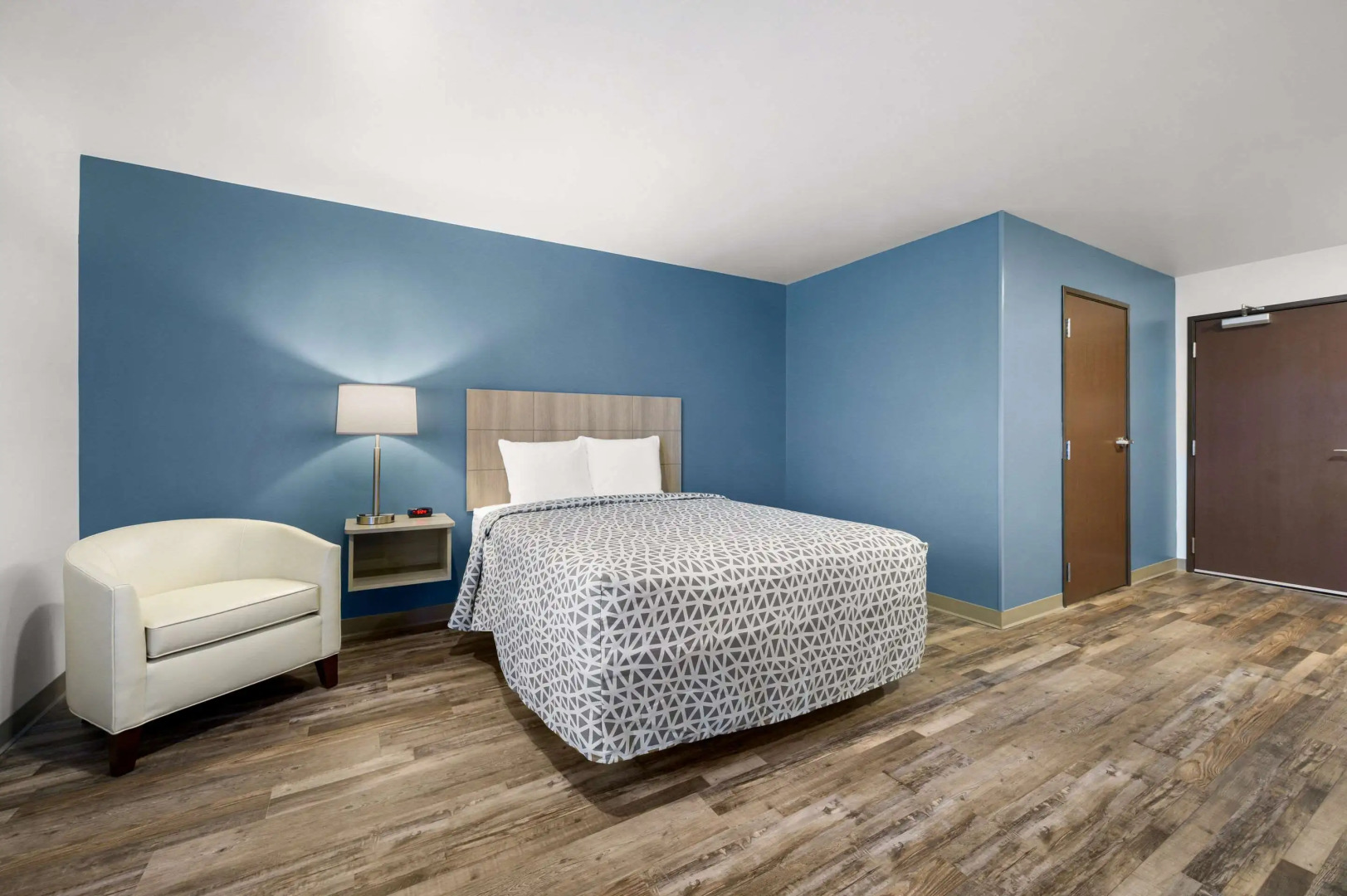 Woodspring Suites Dearborn - Detroit