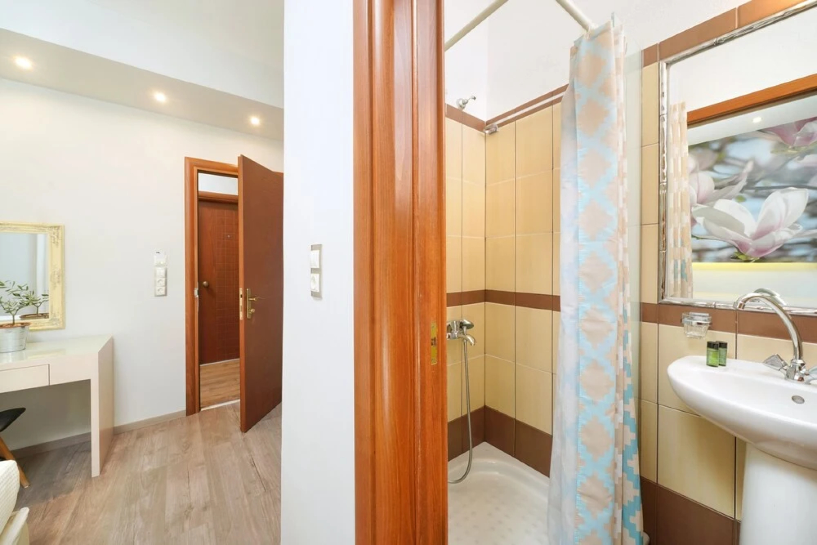 Kamelia & Semeli Hotel