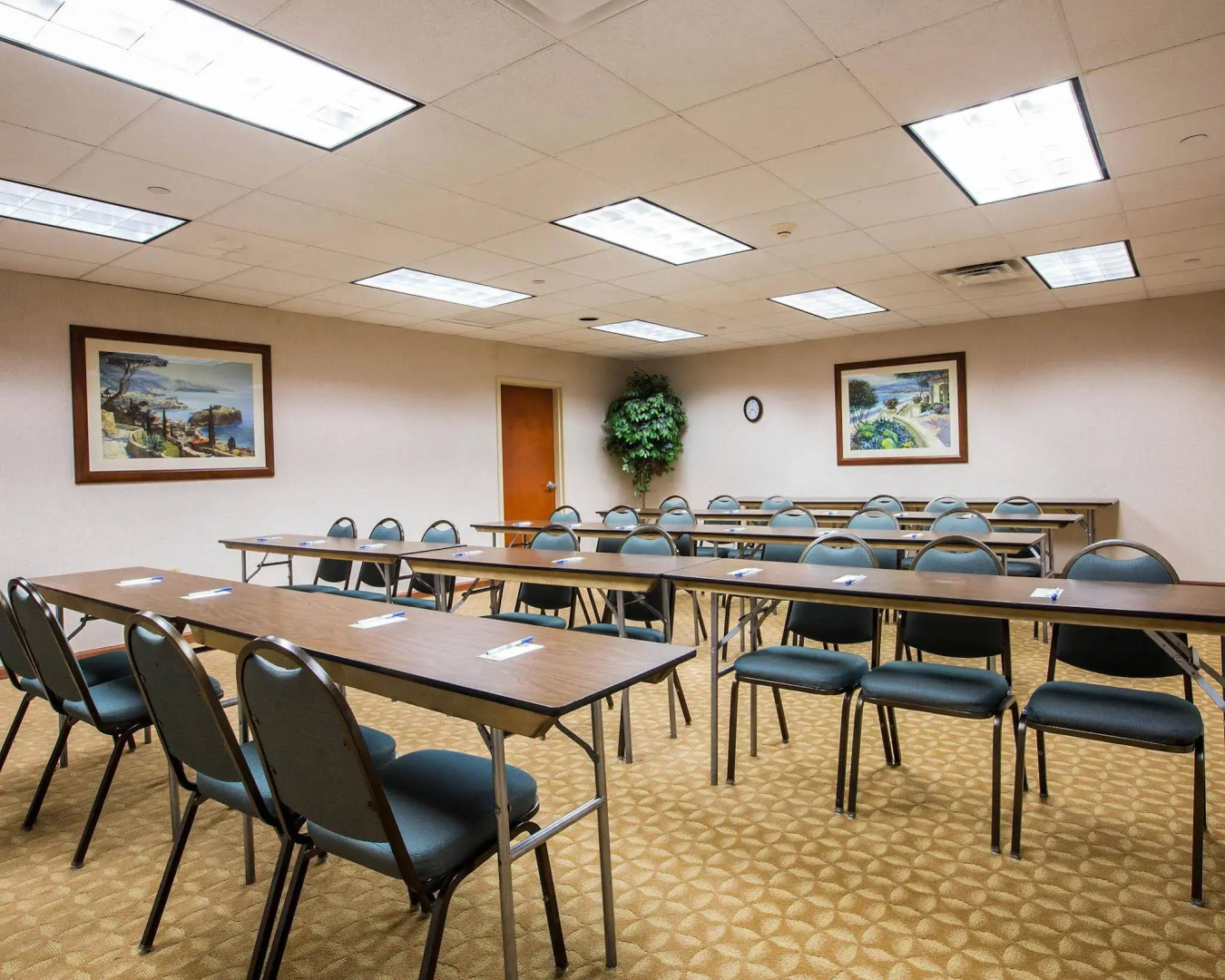 Holiday Inn Express & Suites Hawthorne Elmsford North by IHG