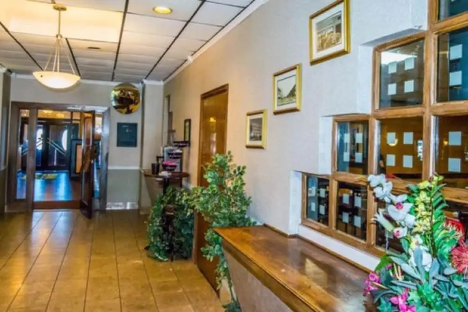 Executive Inn Hotel & Conference Centre