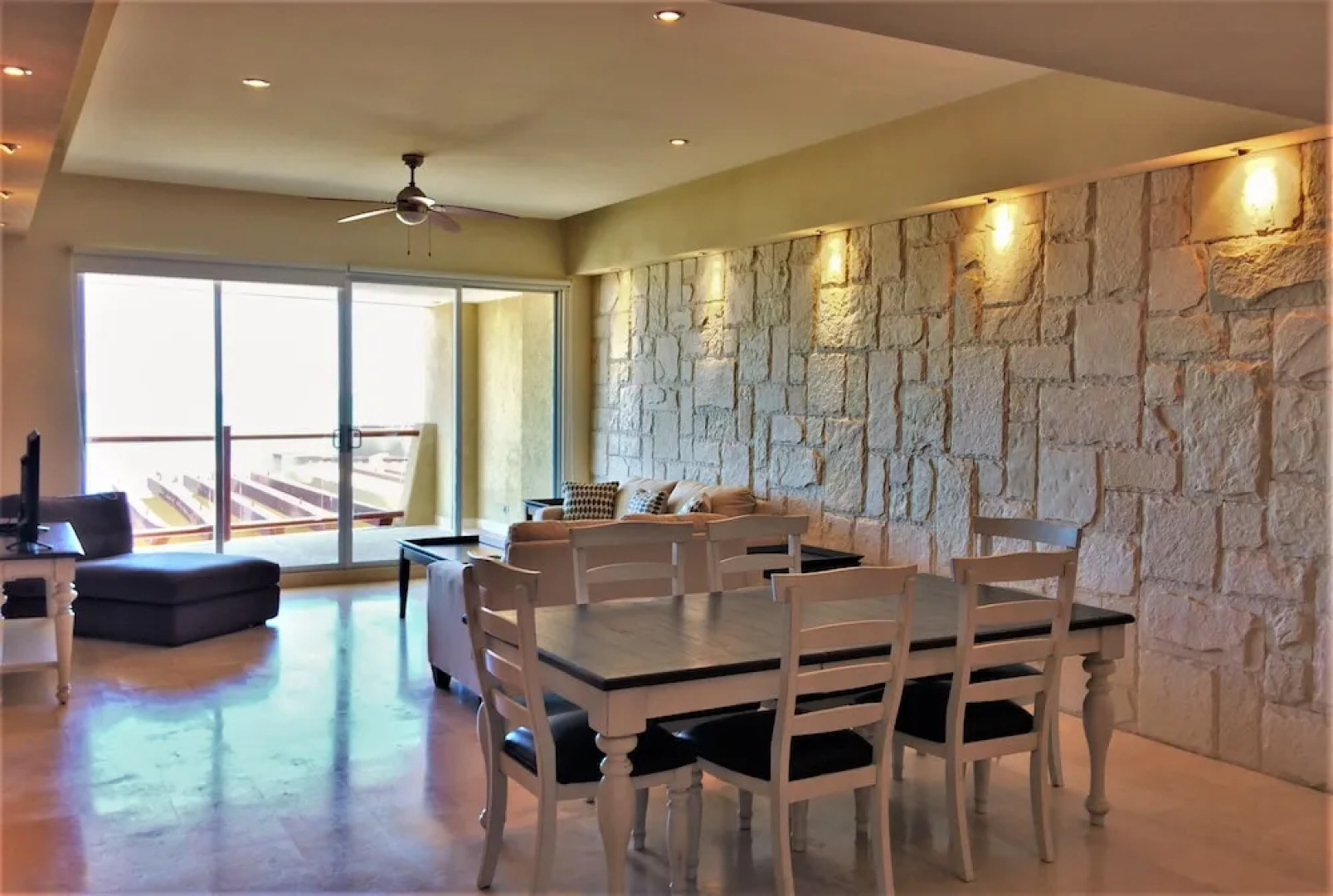 Encanto Living 0202 1BR by Kivoya