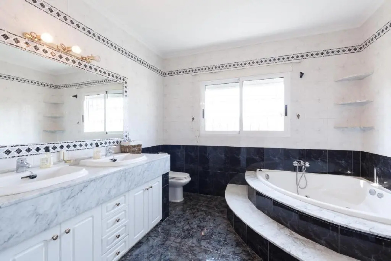 Fidalsa White House Premium