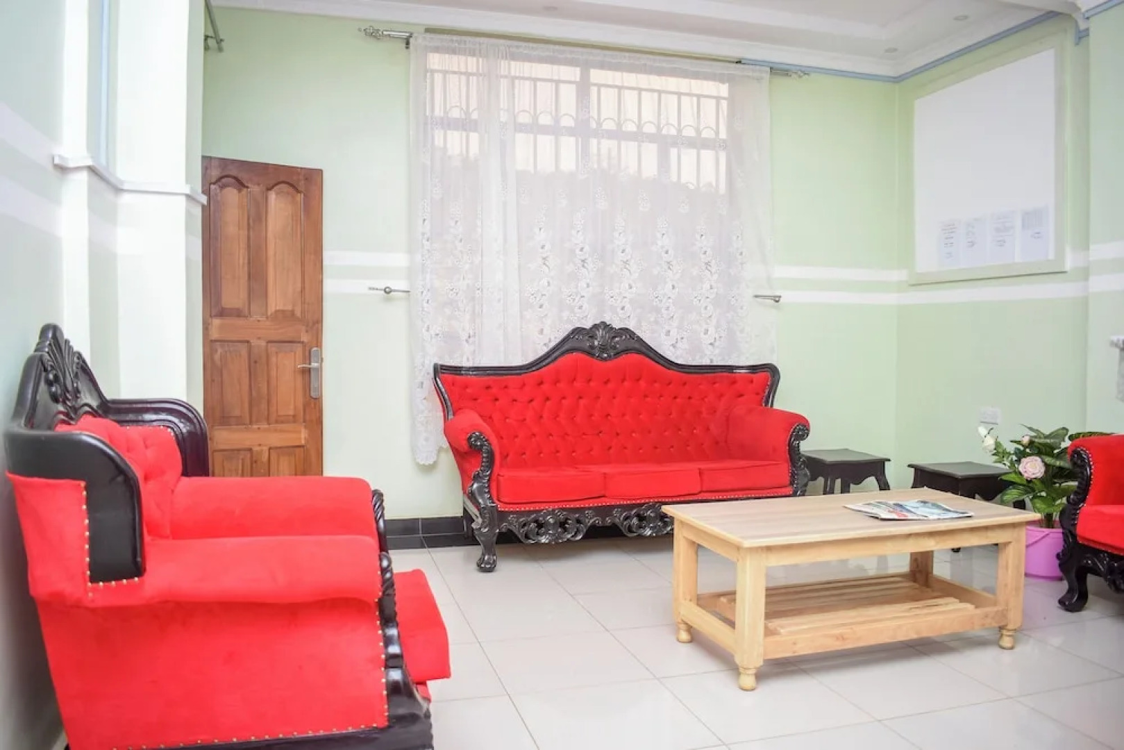 Glamour Apollo Hotel Webuye