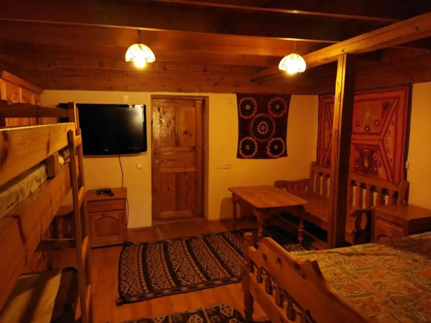 Guest House Caravan Tamchy