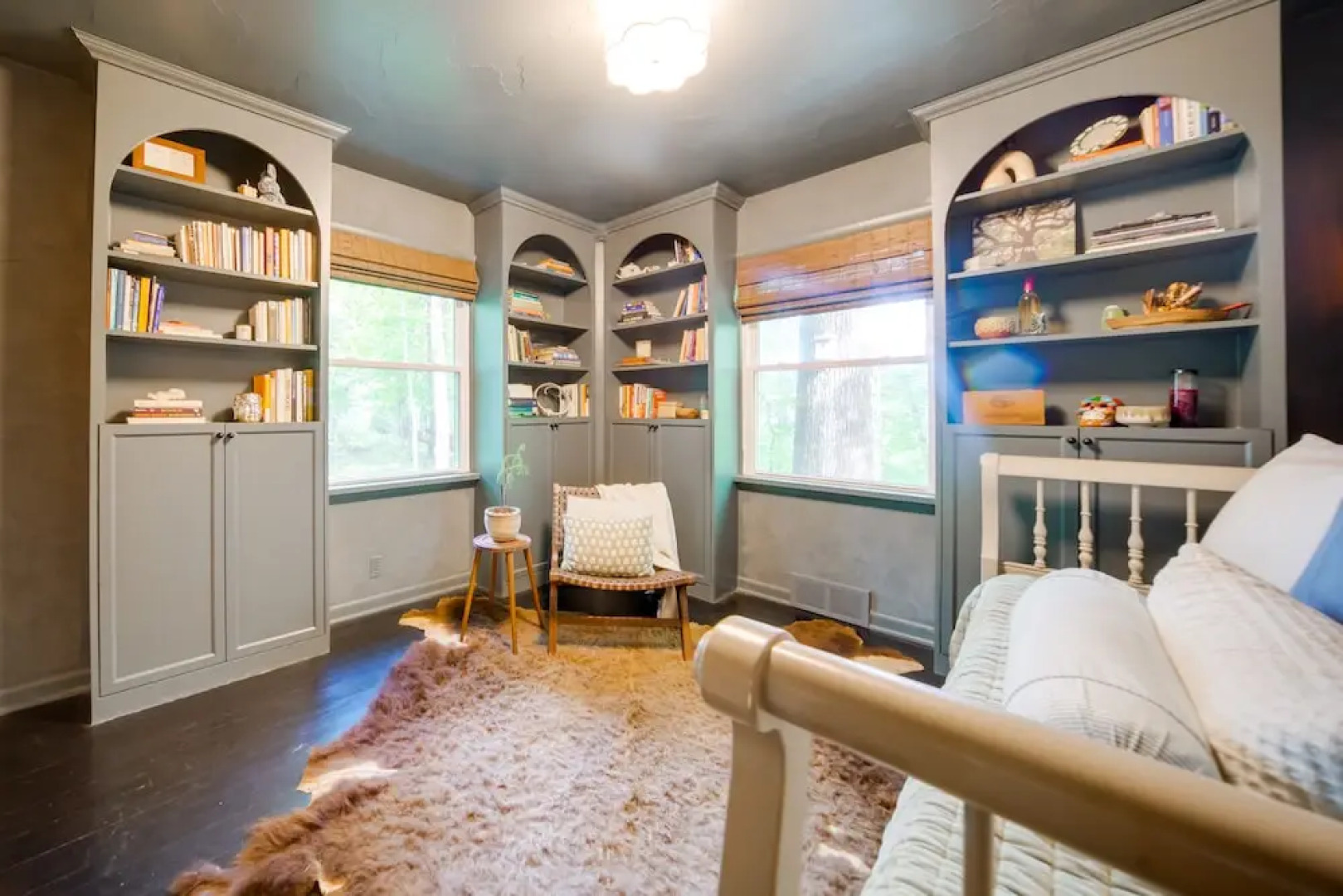 Stylish Willoughby Hills Retreat w/ Fireplace!