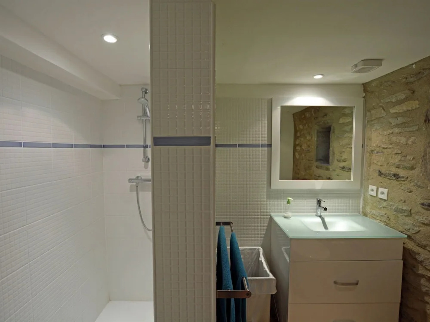 Luxurious Villa in Alzonne with Terrace