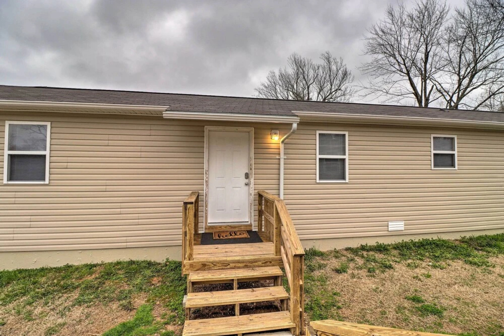 Pet-friendly West Plains Pad < 1 Mi to Dtwn!