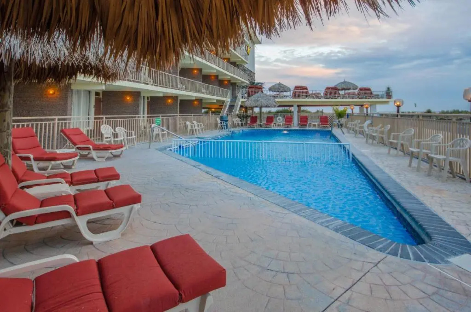 Waikiki Oceanfront Inn