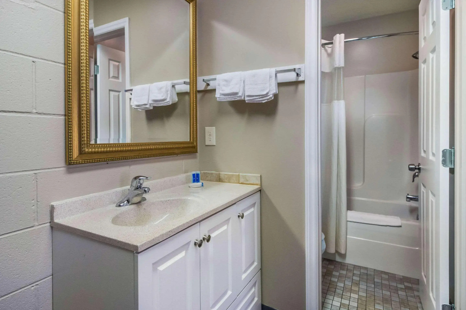 Rodeway Inn & Suites Walhalla