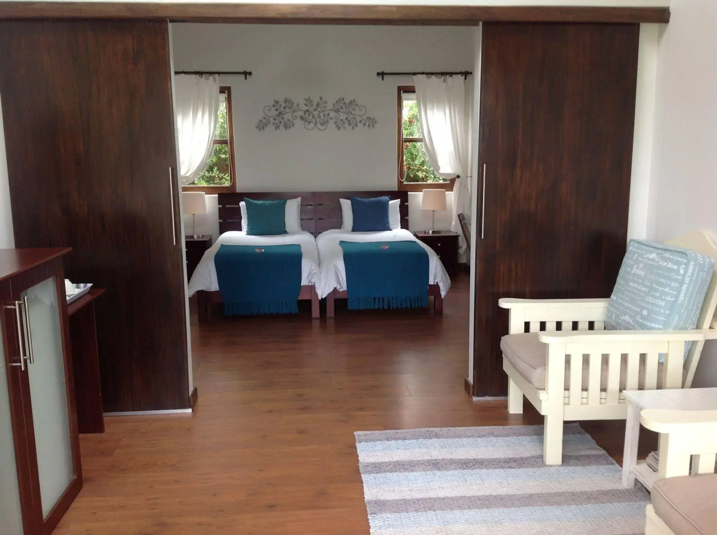 Sixteen Guest House on Main