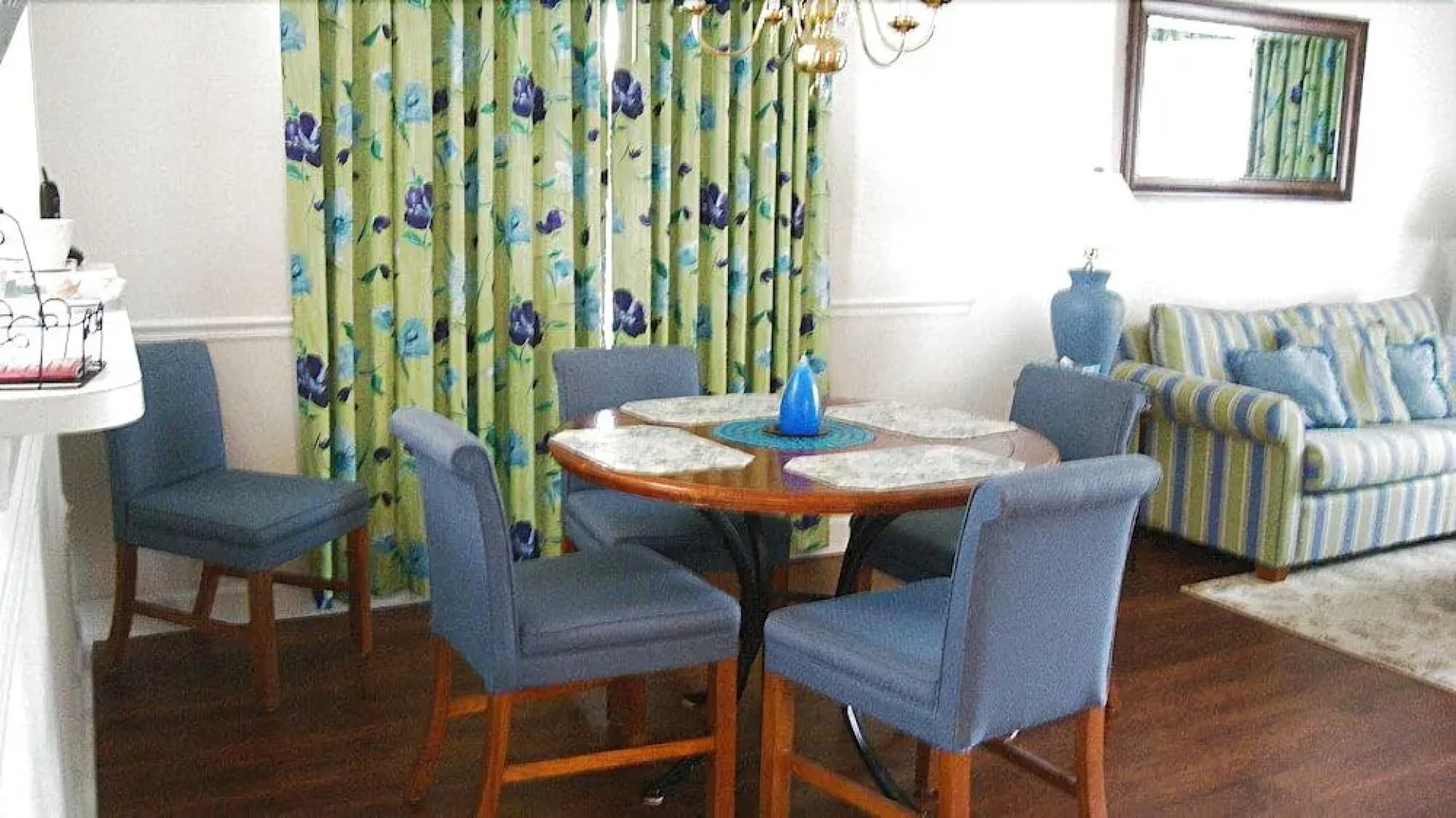 Wedgewood 511 2 Br condo by RedAwning