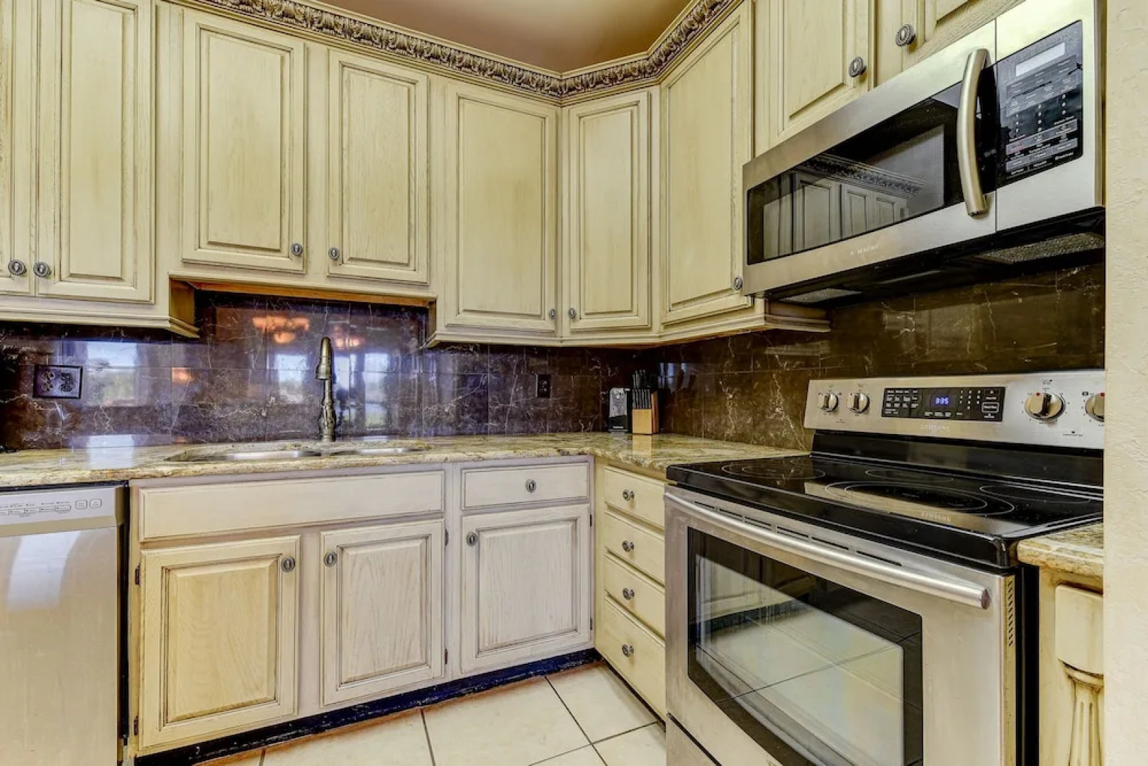 Tifton Way 2 by Vtrips