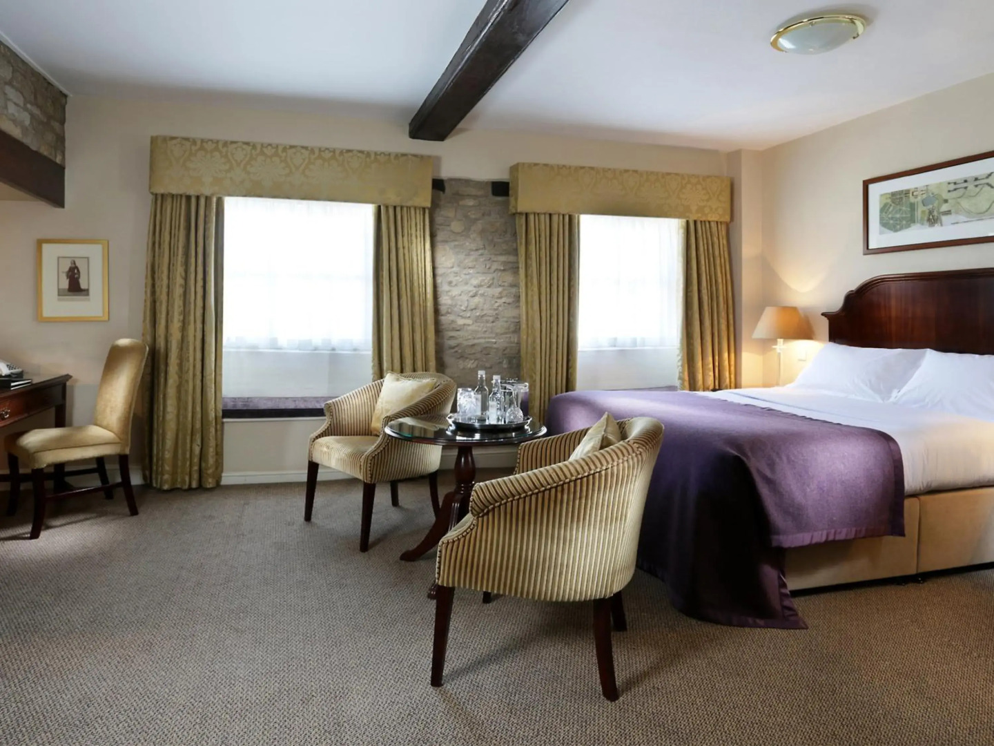 Macdonald Bear Hotel