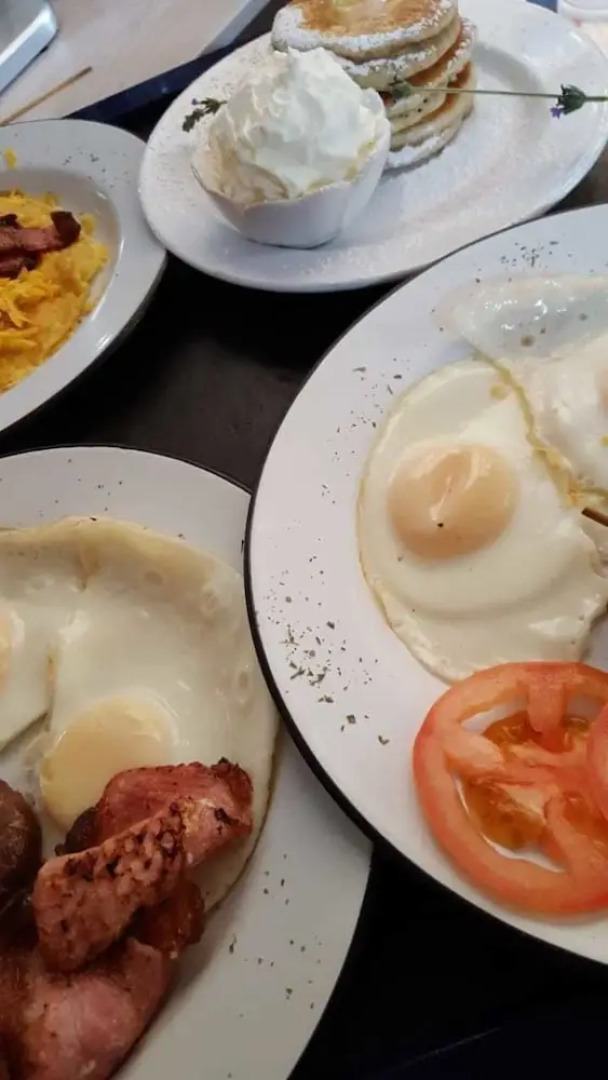 Homestead Guesthouse and Coffee Shoppe