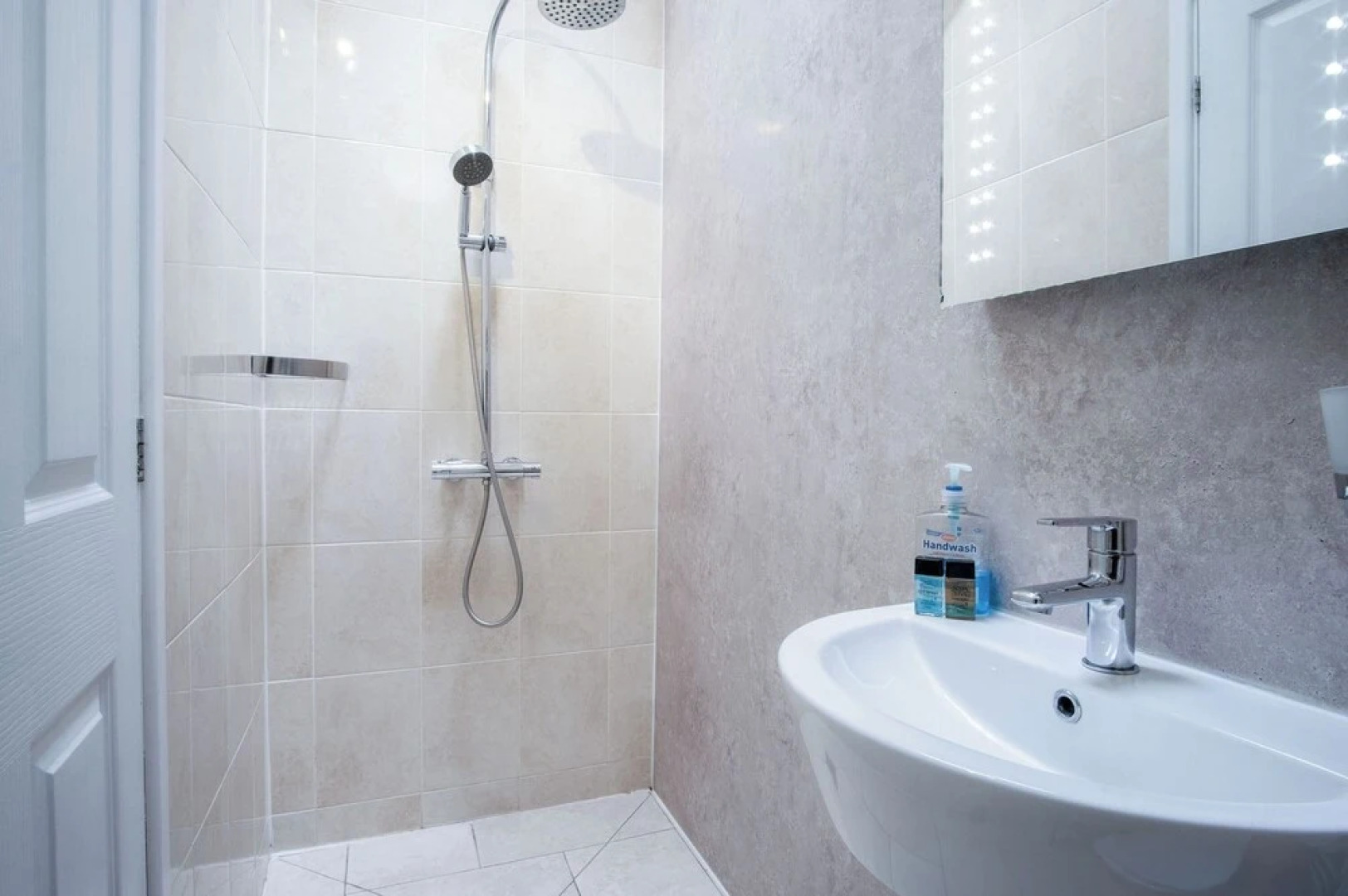 Ysfael - 1 Bedroom Studio - St Ishmael's