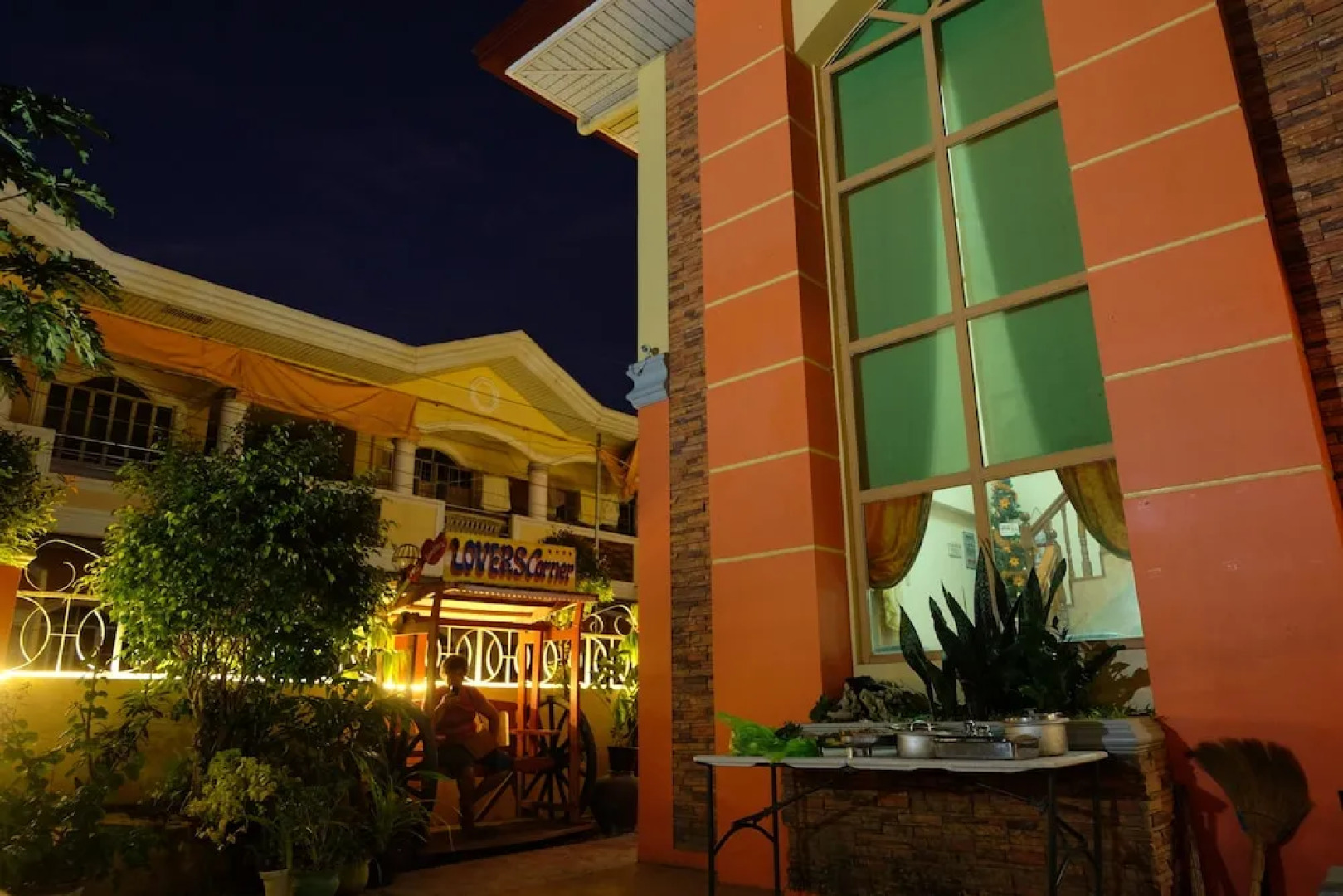 The Orange House - Vigan Villa